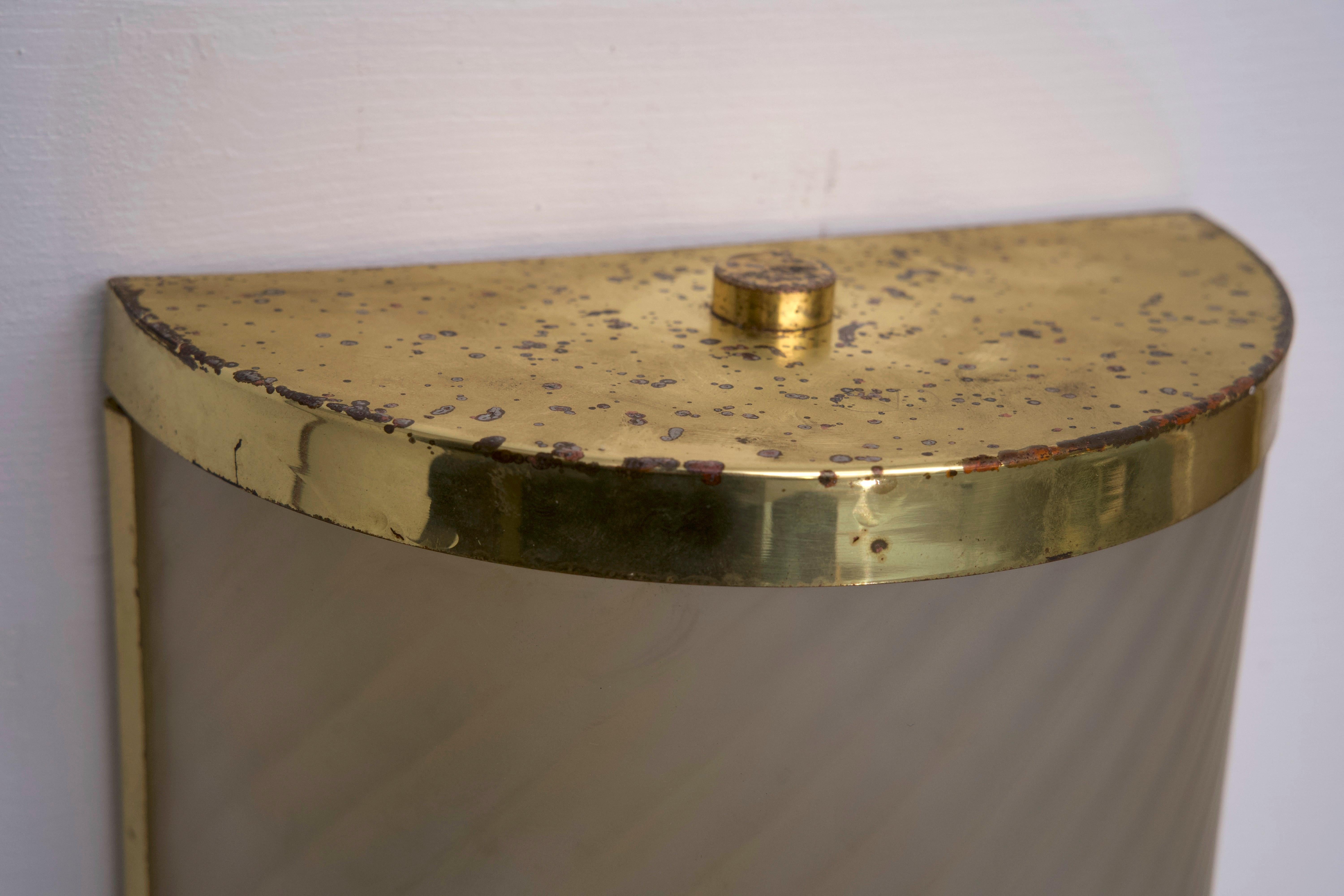 Rare Set of Four Valentino Brass and Etched Glass Wall Sconces, Italy 1980s For Sale 7