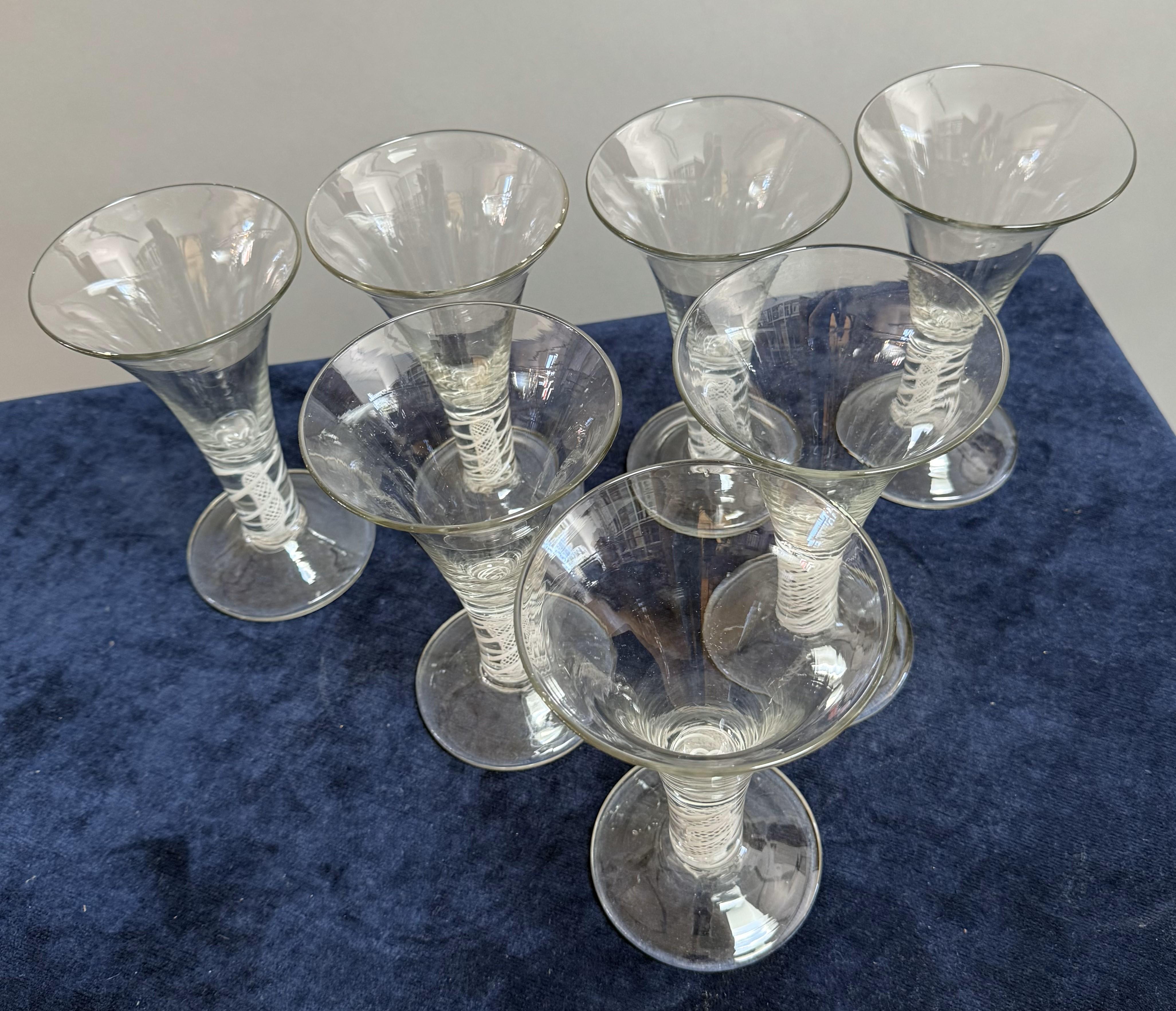Cuit Rare ensemble de verres à vin anglais en cristal George III en vente