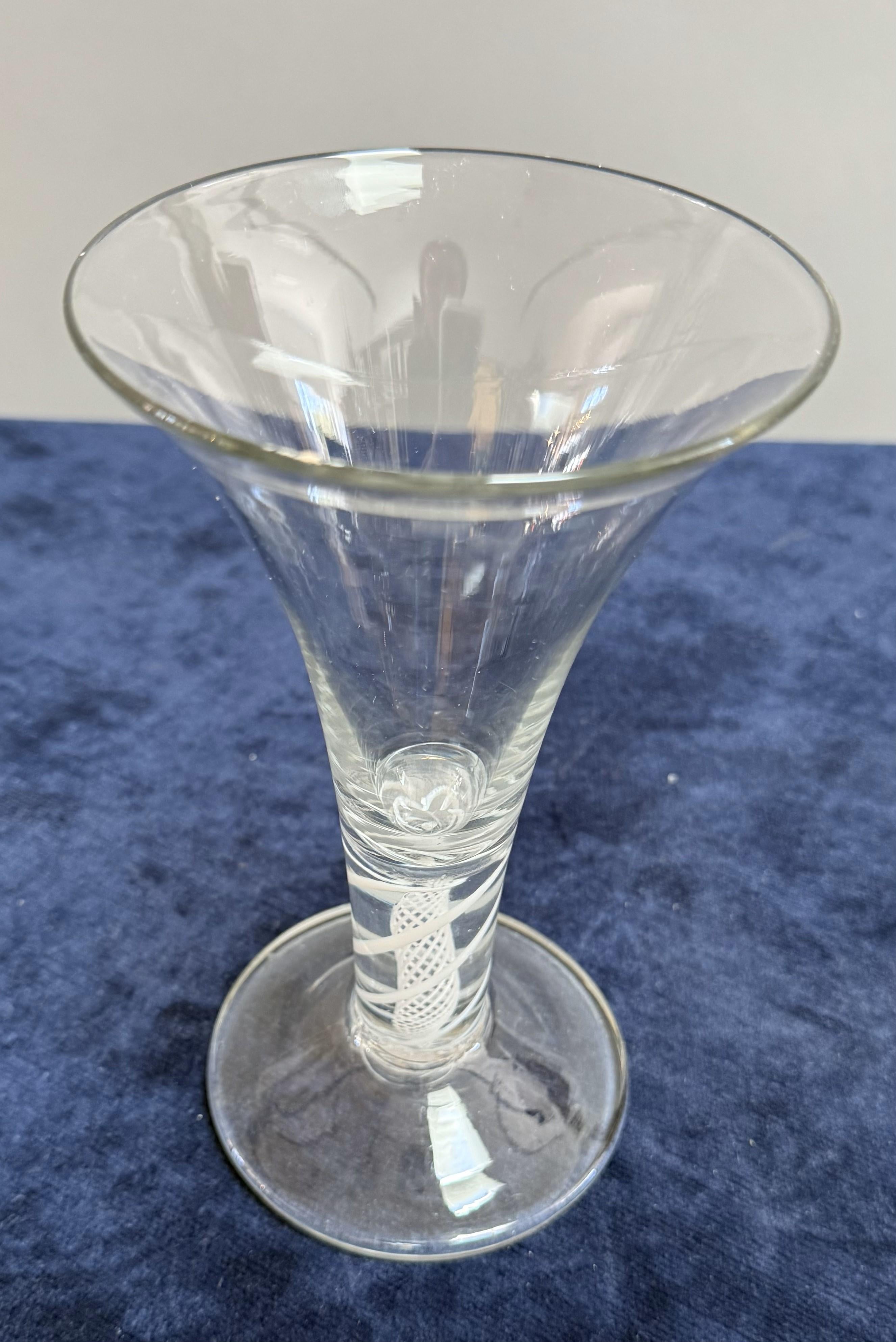 XVIIIe siècle Rare ensemble de verres à vin anglais en cristal George III en vente