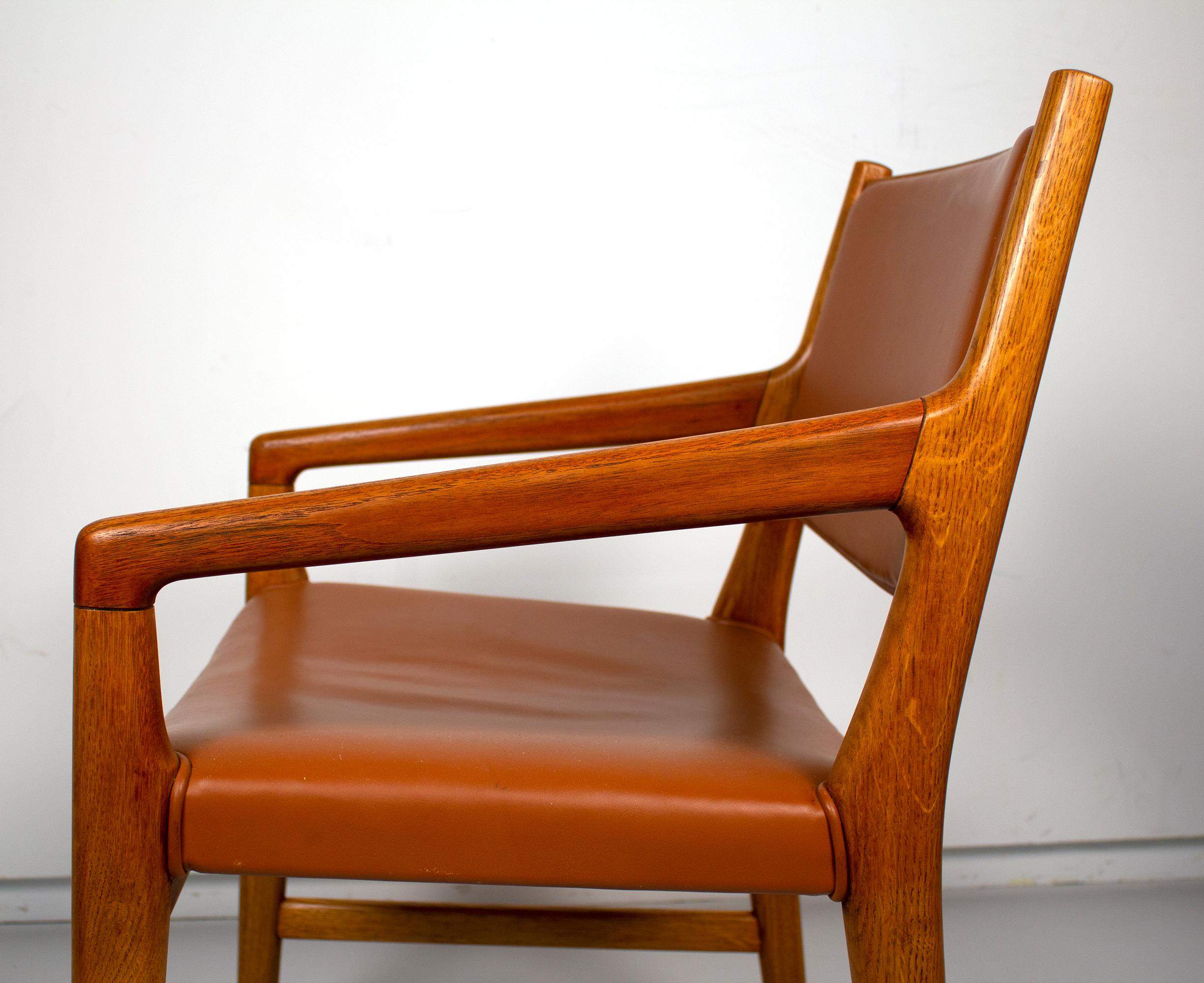 Rare Set of Hans J. Wegner Armchairs from Magasin du Nord For Sale 4