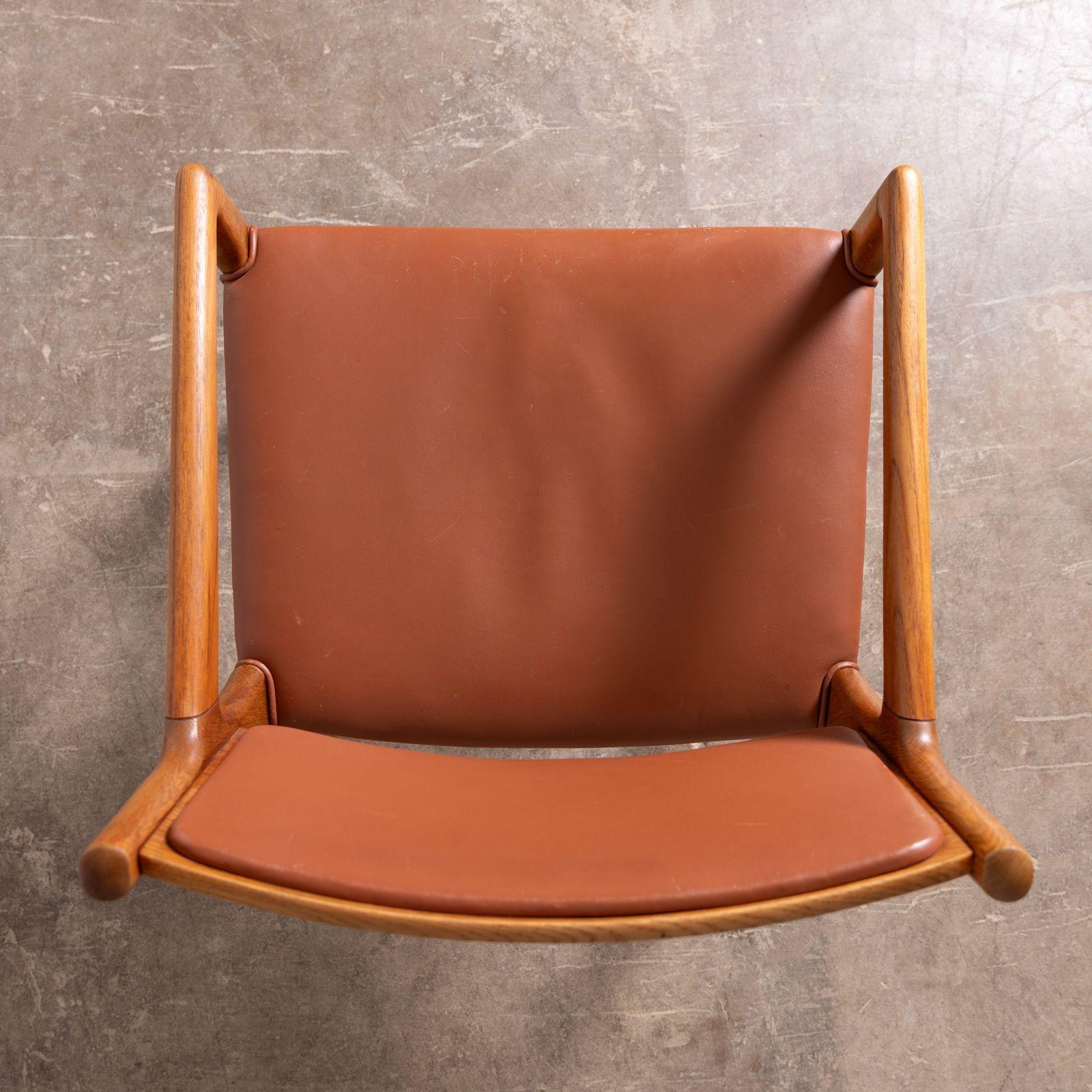 Danese Raro set di poltrone Hans J. Wegner da Magasin du Nord. in vendita