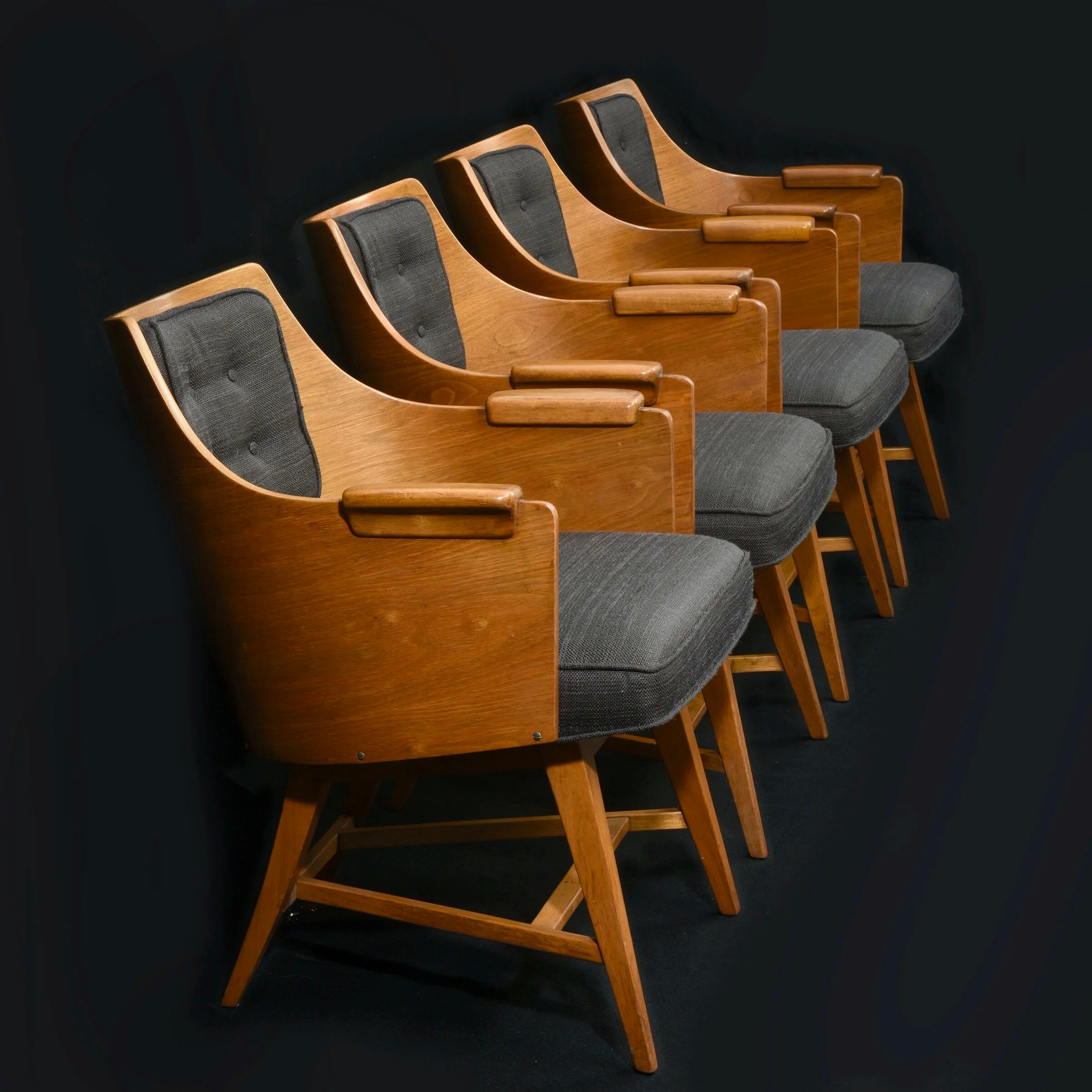 Seltener Satz Loungesessel in Nussbaum von Edward Wormley für Dunbar 1950er Jahre (Moderne der Mitte des Jahrhunderts) im Angebot