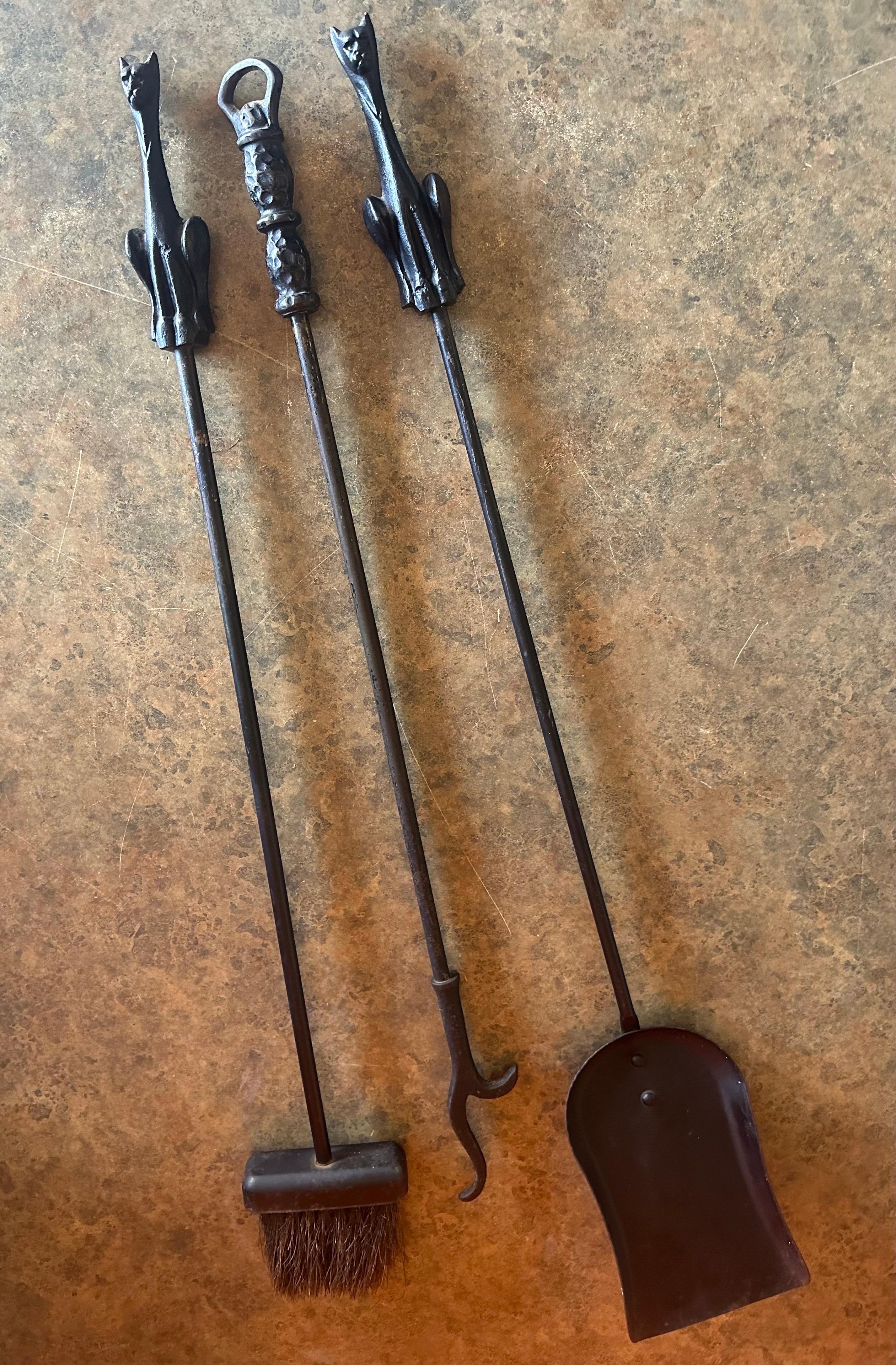Rare Set of MCM Fireplace Tools with Cat Handles and Stand For Sale 5