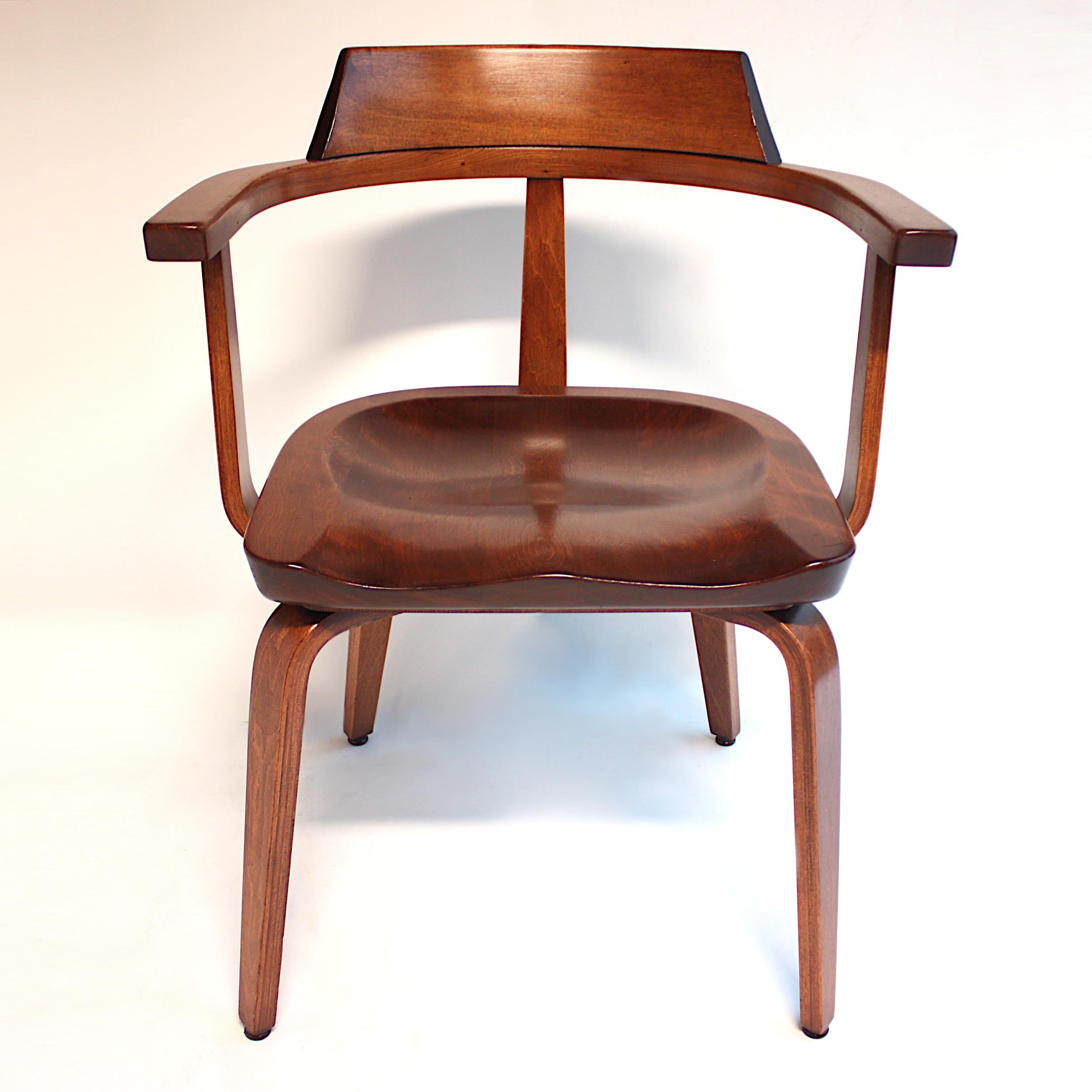 Mid-Century Modern W199 Bent-Wood Chairs by Walter Gropius for Thonet Bauhaus 4