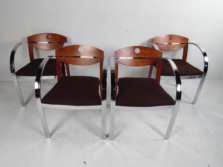 Mid-Century Modern Rare Set of Midcentury Paoli Dining Chairs For Sale