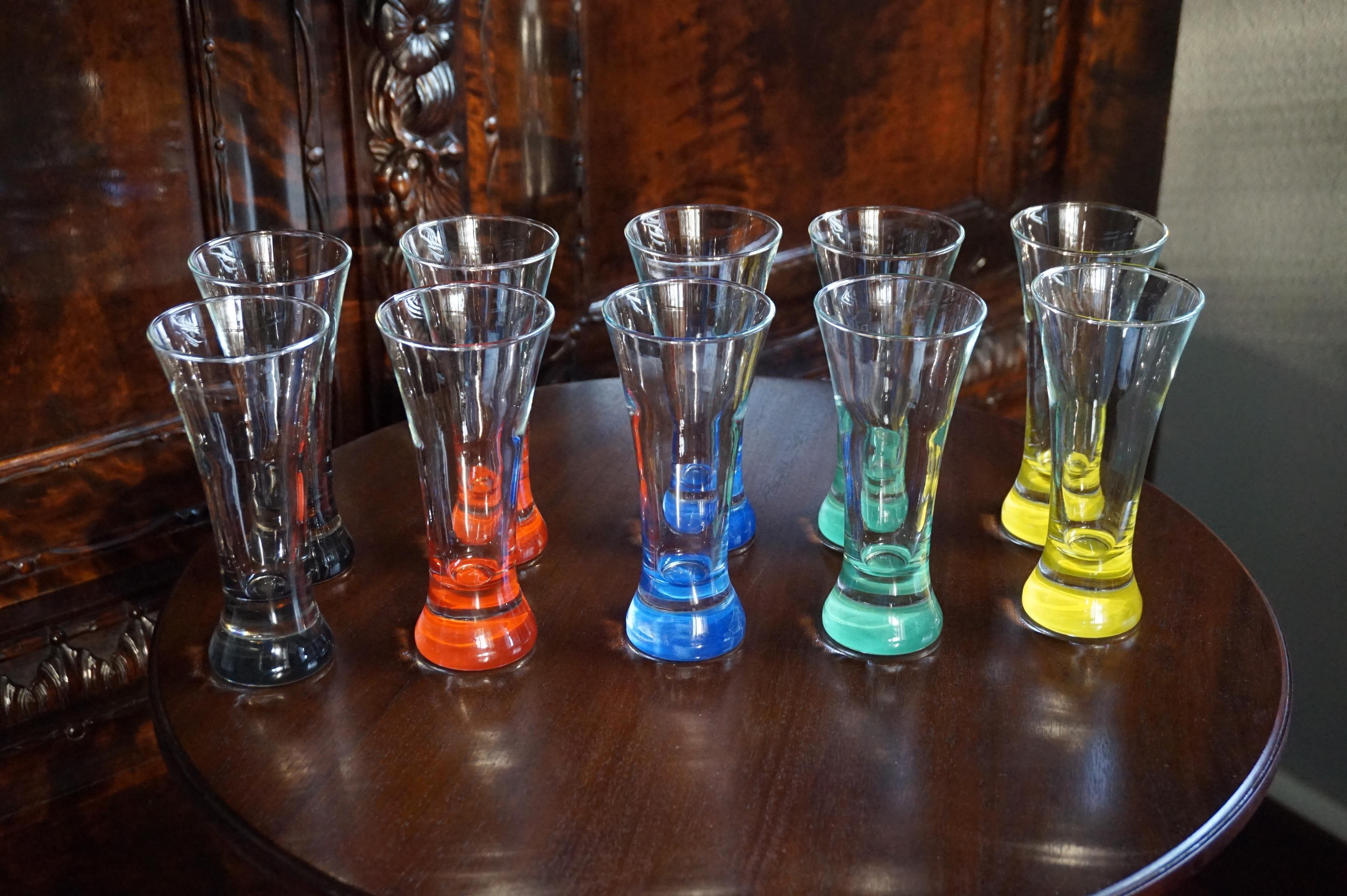 Mid-Century Modern Rare et élégant ensemble de verres à boire français de style mi-siècle moderne  en vente