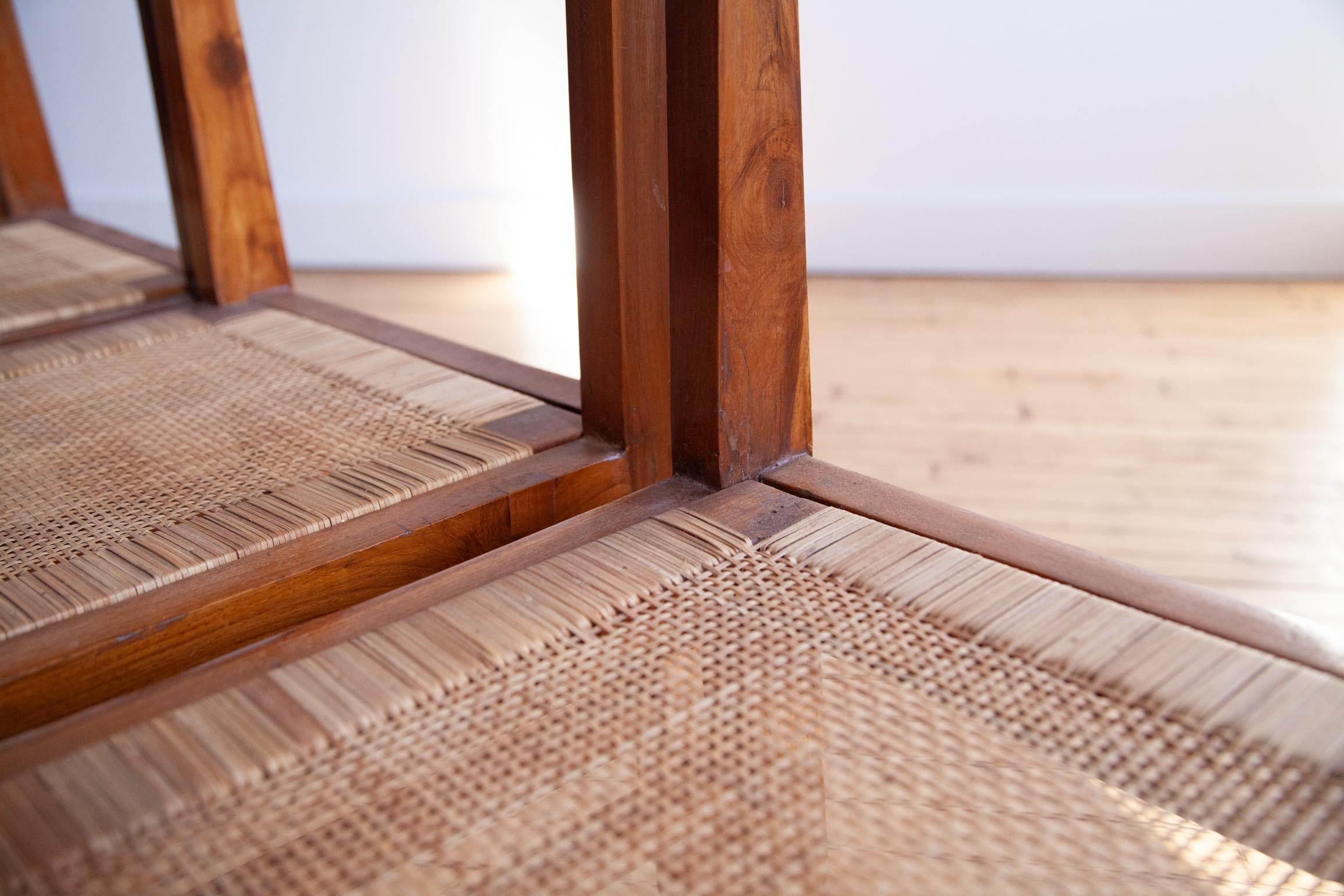 Indien Rare ensemble de chaises Pierre Jeanneret, modèle PJ-SI-15-A en vente