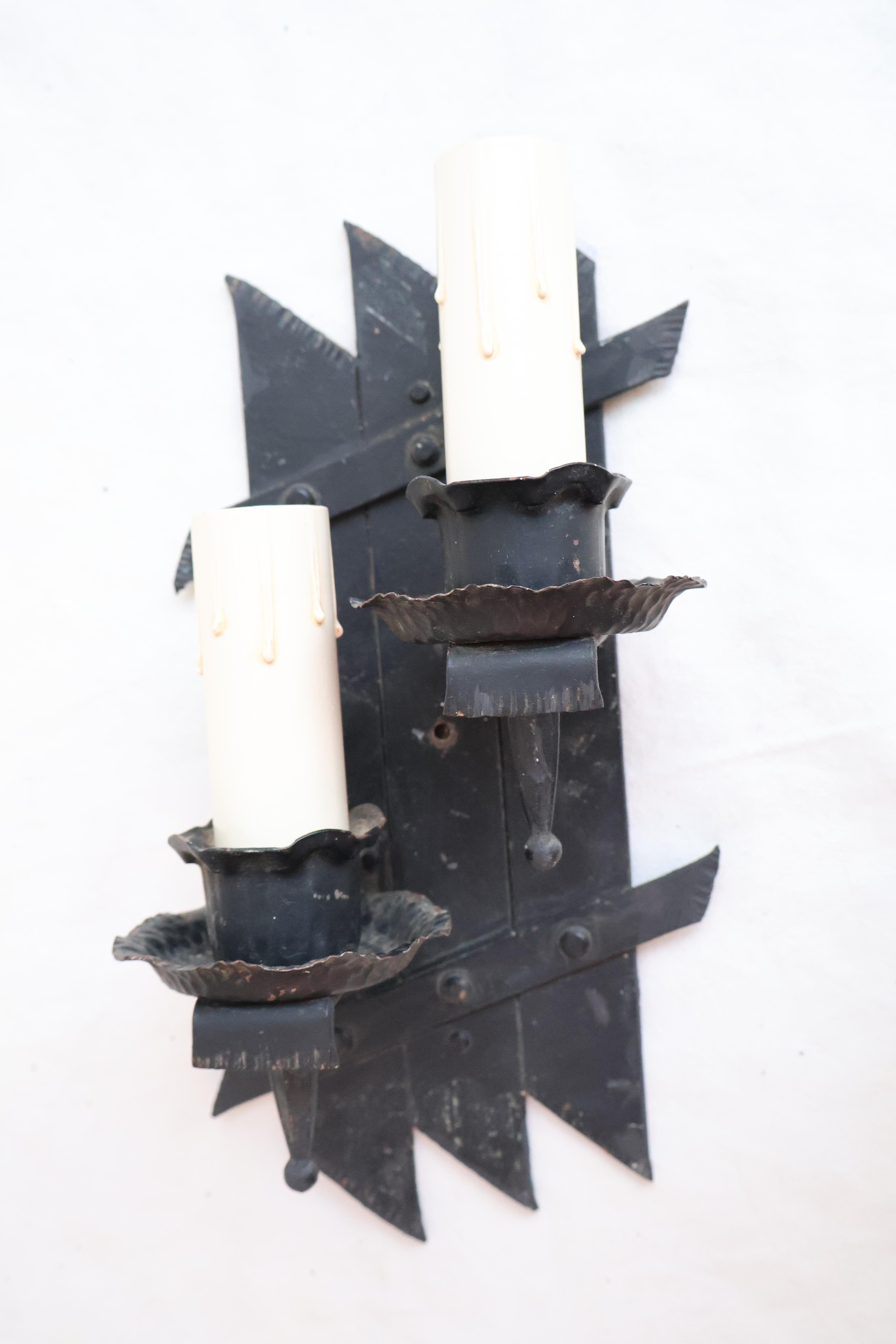 Inizio XX secolo raro set di sei appliques in ferro del 1900 in vendita