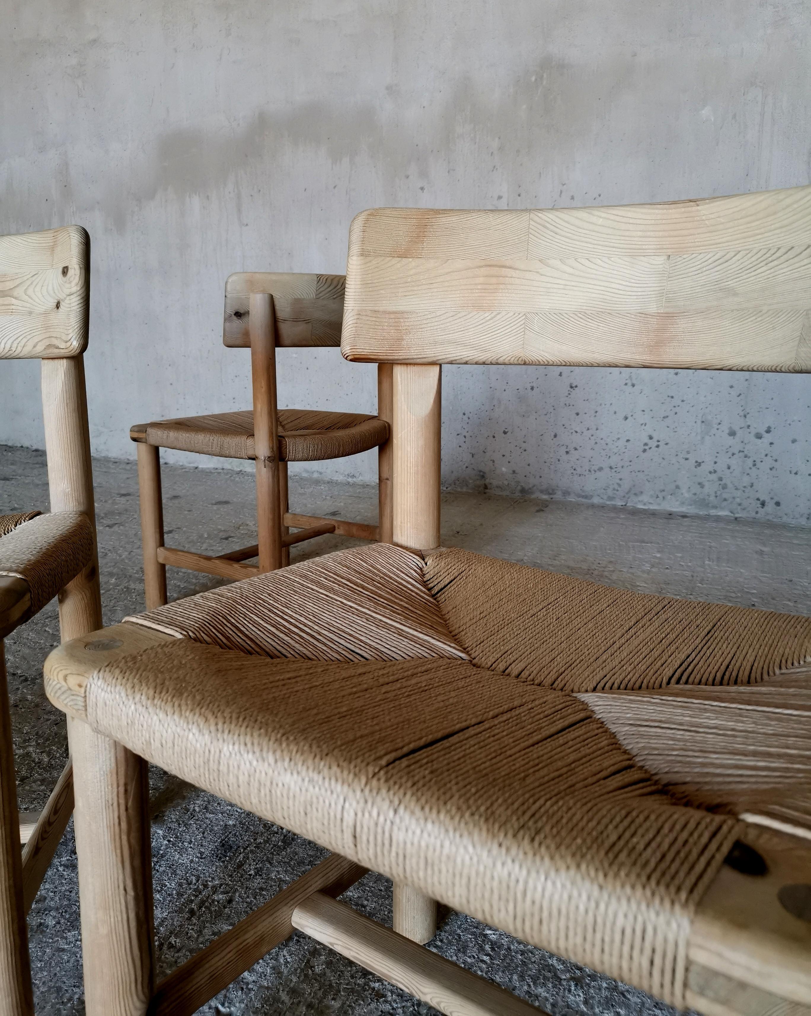 Rare set of six Friis & Moltke Dining Chairs in solid Oregon Pine. Denmark 1970s For Sale 6