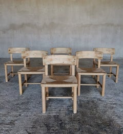 Seltener Satz von sechs Friis & Moltke-Esszimmerstühlen aus massivem Oregon- Kiefernholz. Dänemark 1970er Jahre