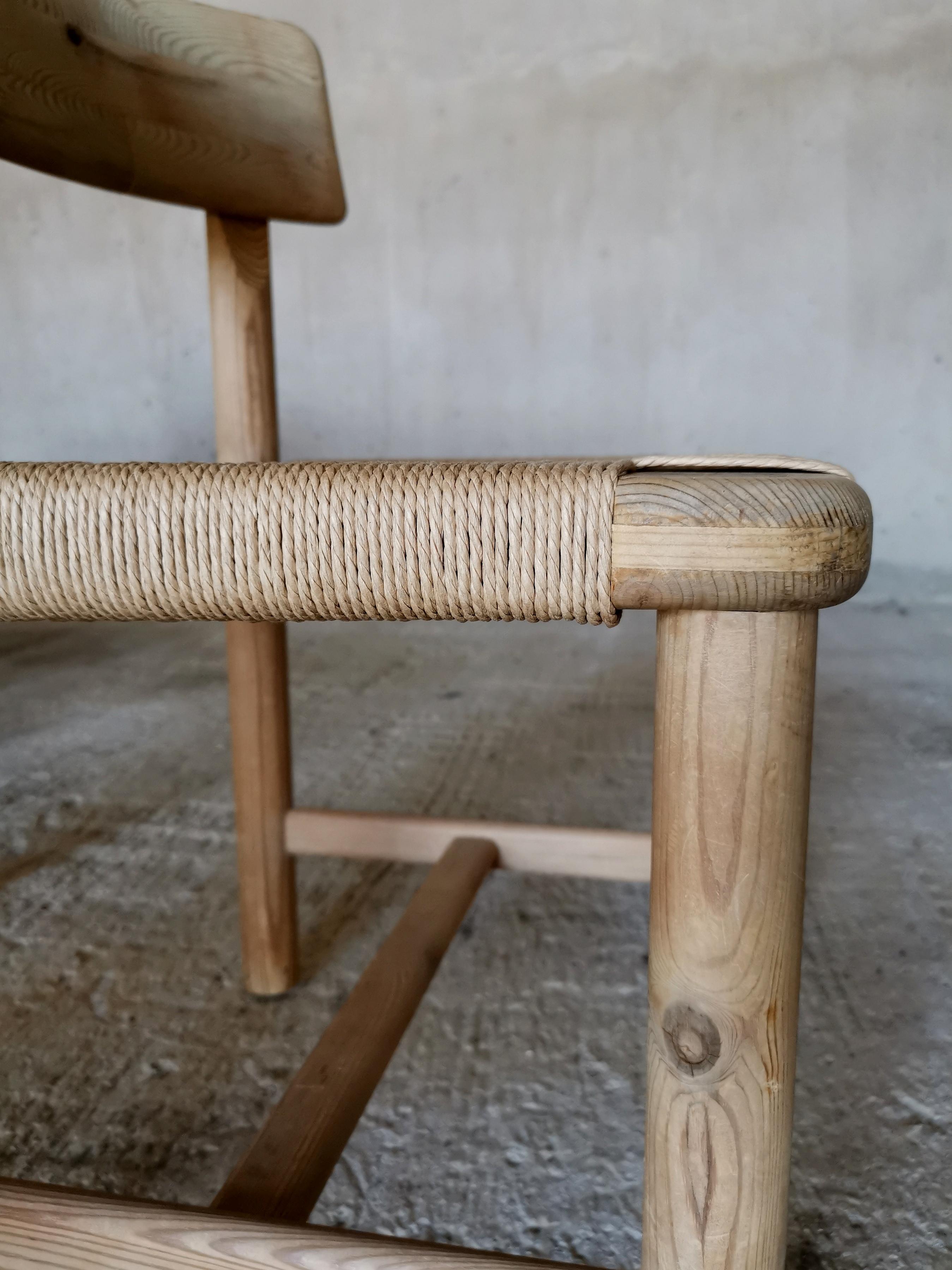 Rare set of six Friis & Moltke Dining Chairs in solid Oregon Pine. Denmark 1970s In Good Condition For Sale In Ystad, SE