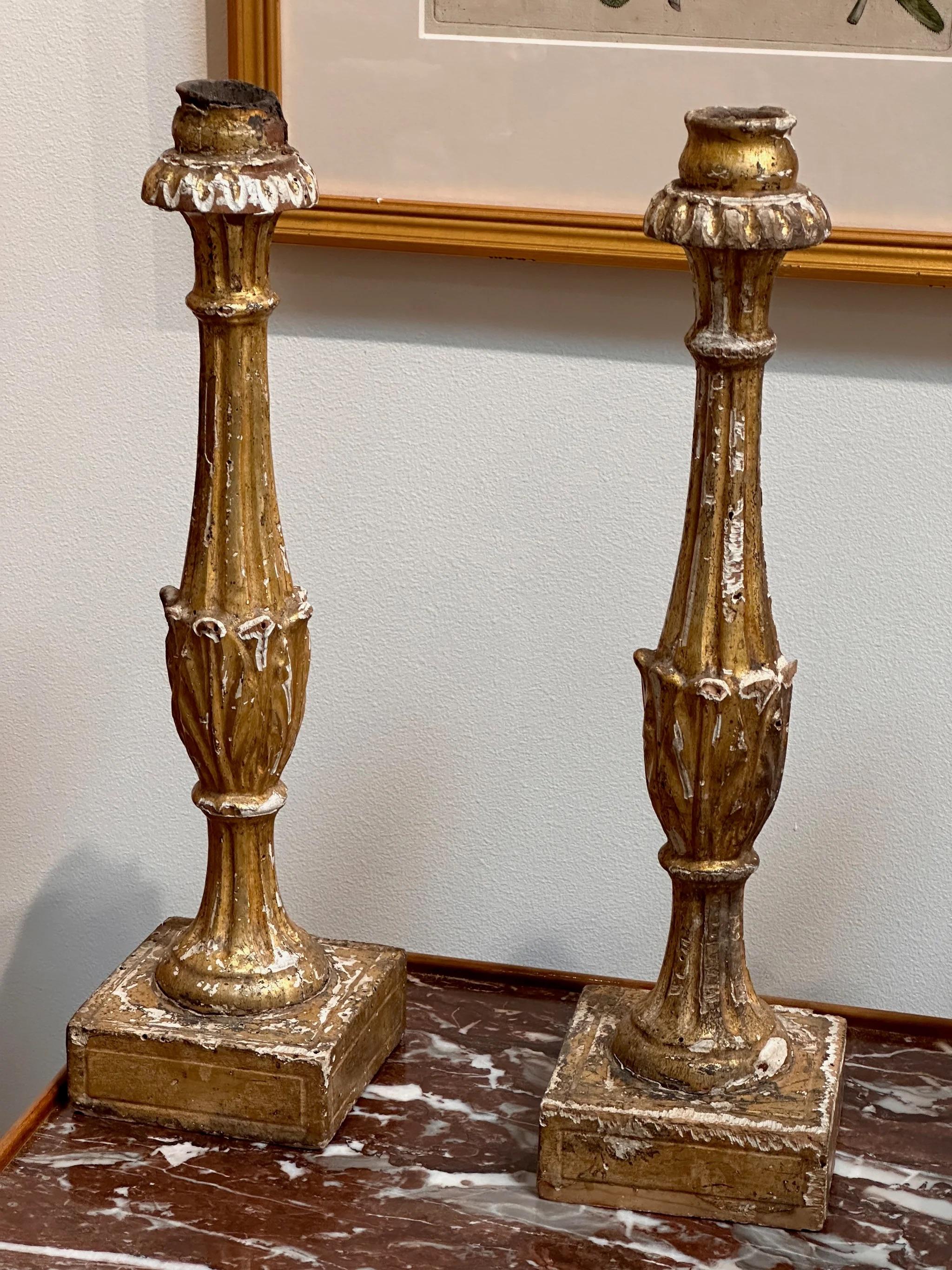 Rare set of Six Italian Carved Giltwood Candlesticks, 18th Century In Good Condition In Charlottesville, VA