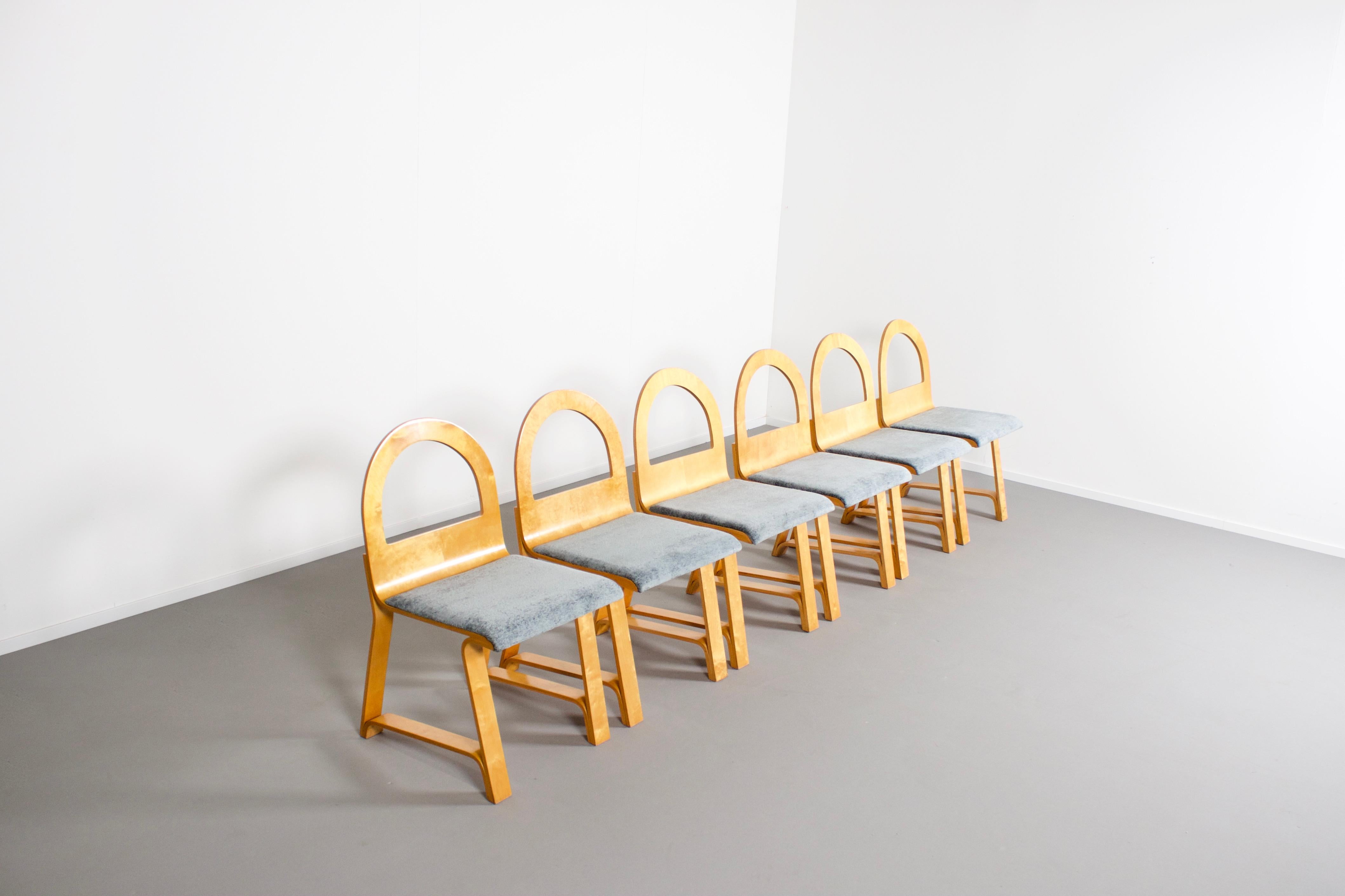 Rare Set of Six Italian Modernist Bent Plywood Dining Chairs In Excellent Condition In Echt, NL