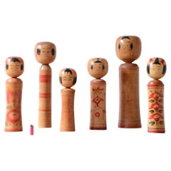 Raro set di sei grandi kokeshi