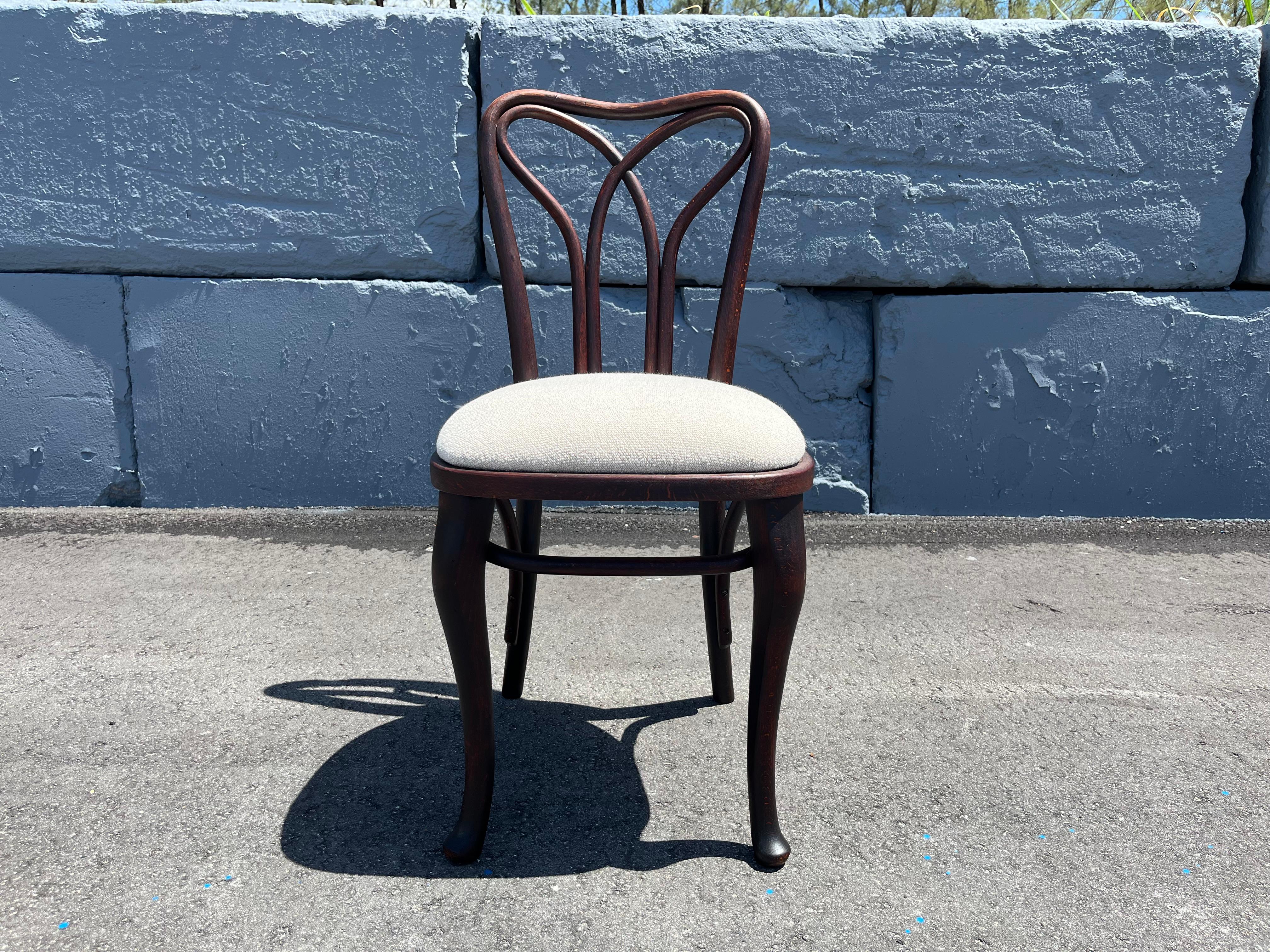 Rare Set of Six Thonet Dining Chairs For Sale 8