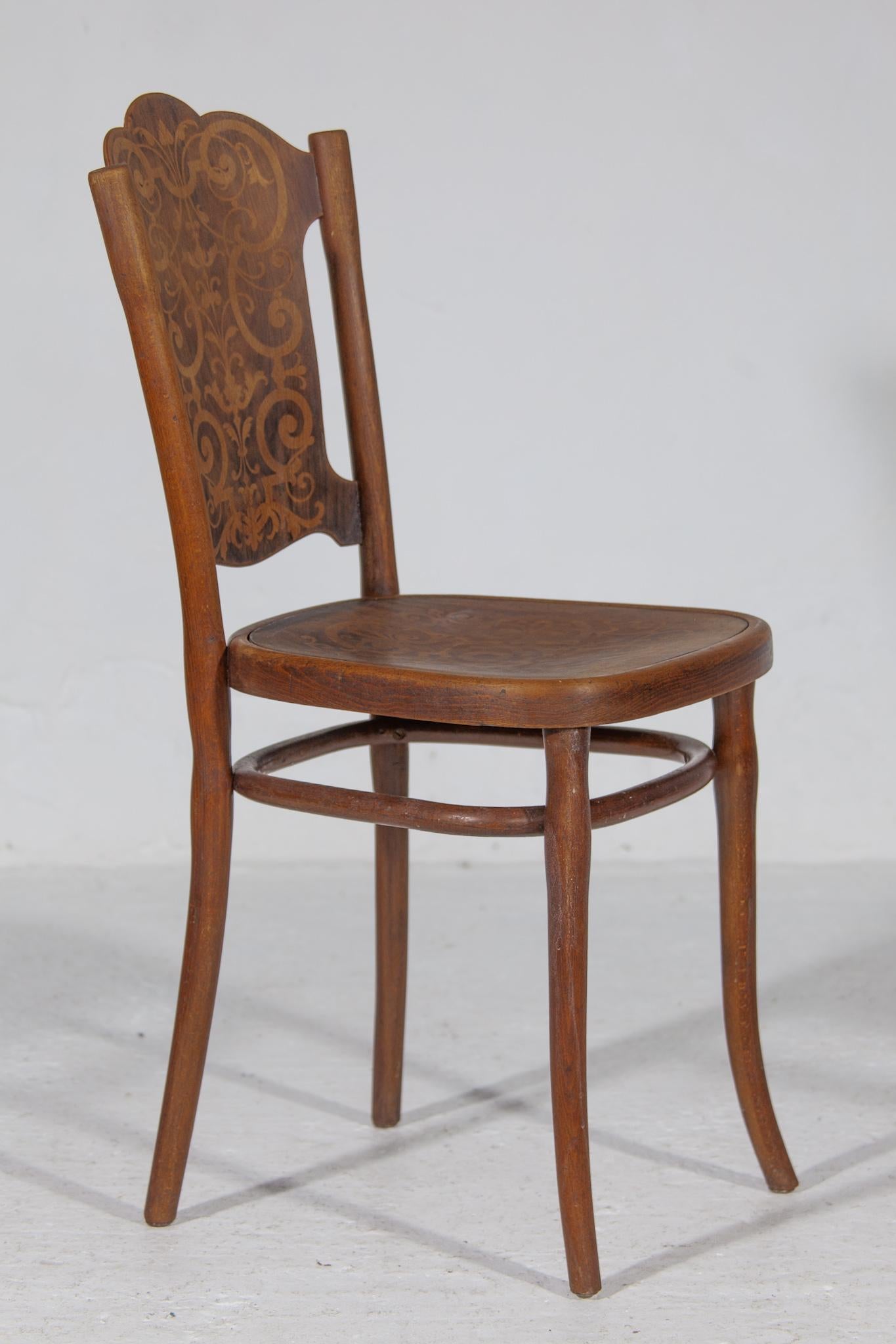 Art Nouveau Rare Set of Six Thonet Dining, Side Chairs With Flower Decor Pattern, Austria