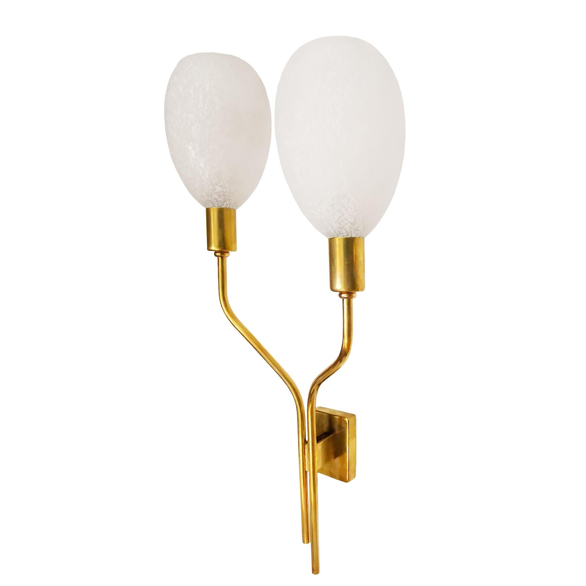 Rare Set of Six Mid-Century Modern Wall Lights in white glass paste - Italy 1950 In Good Condition For Sale In Girona, ES