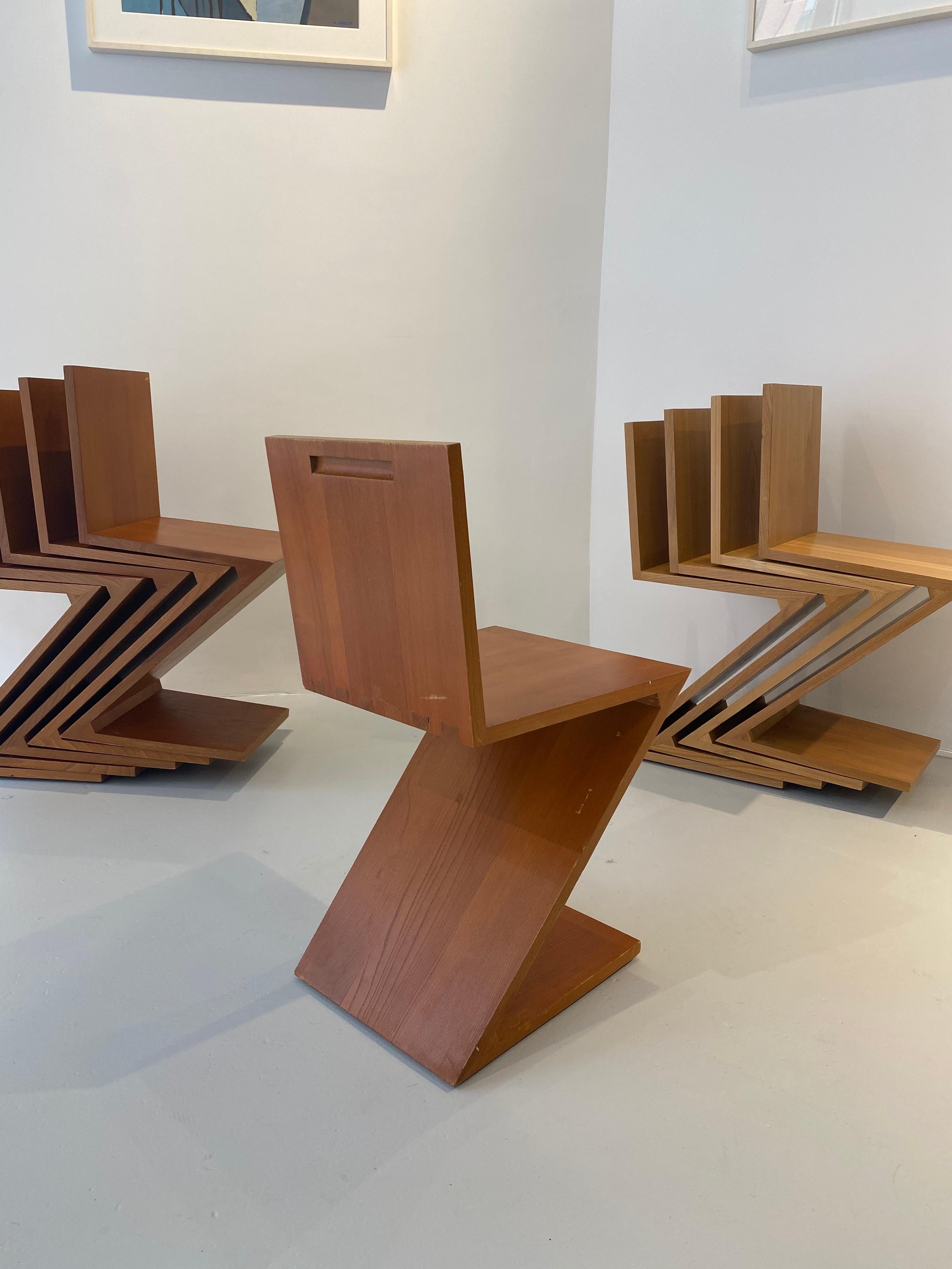 Rare Set of Ten “Zig - Zag” Chairs, Gerrit Rietveld for Cassina, 1973 In Good Condition In New York, NY