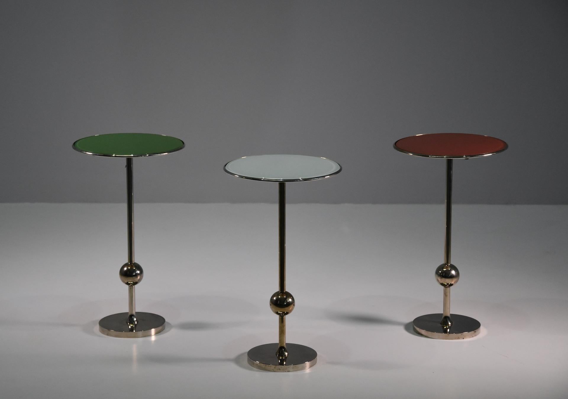 Rare Set of Three T1 Side Tables by Osvaldo Borsani I, 1950s In Excellent Condition For Sale In Rovereta, SM