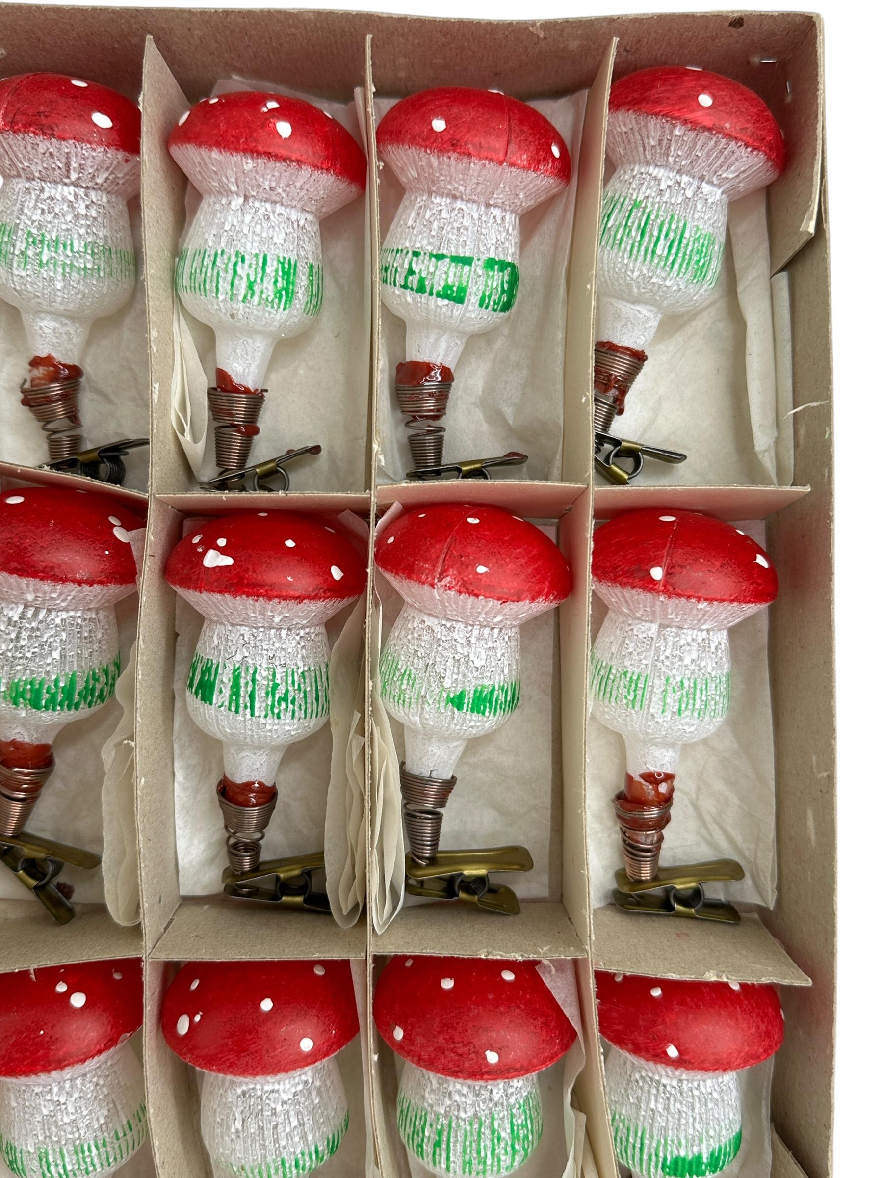 Rare Set of Twelve Mushroom Clip-On Christmas Ornaments Vintage, German, 1940s For Sale 8