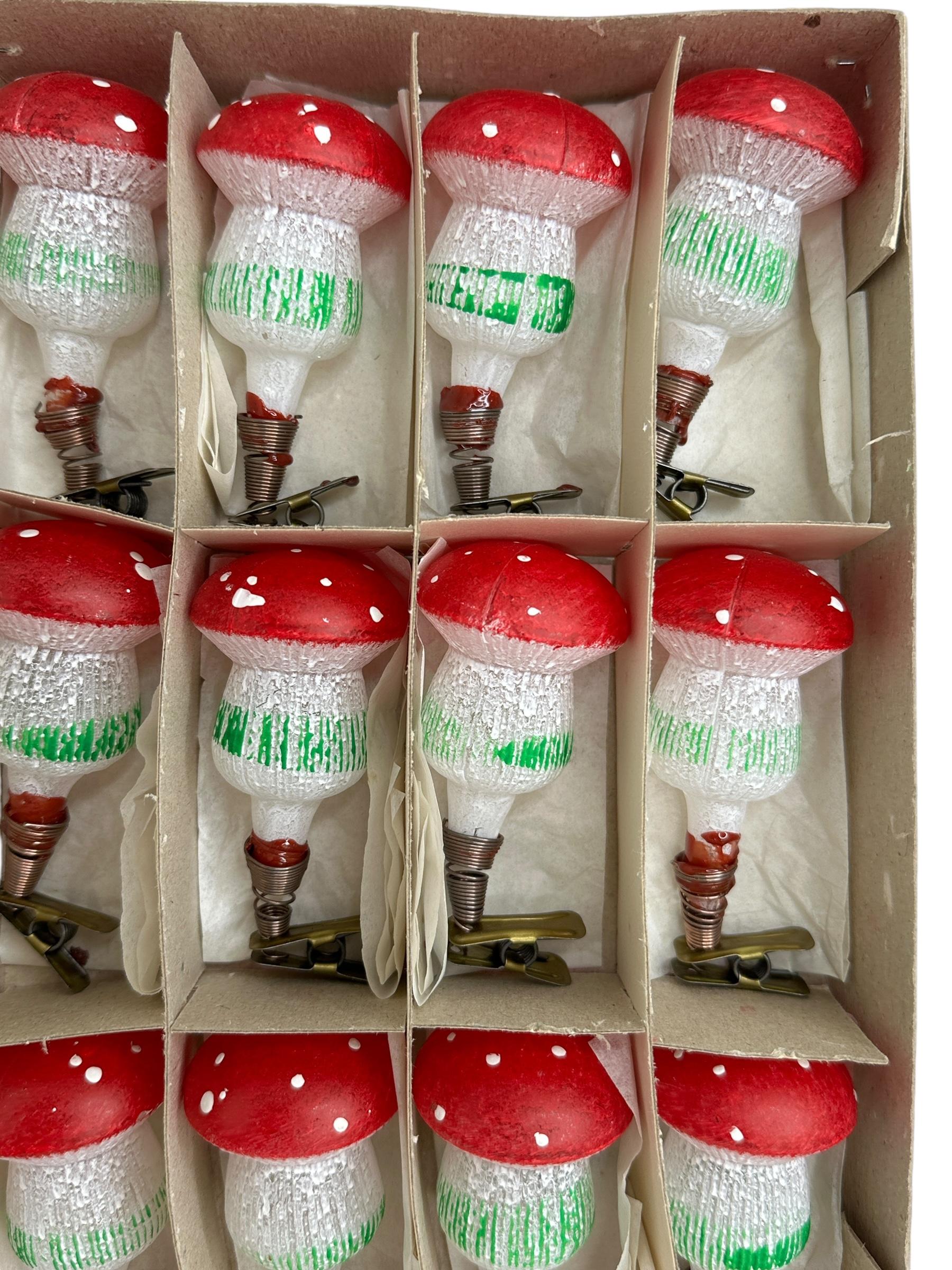 Rare Set of Twelve Mushroom Clip-On Christmas Ornaments Vintage, German, 1940s For Sale 9