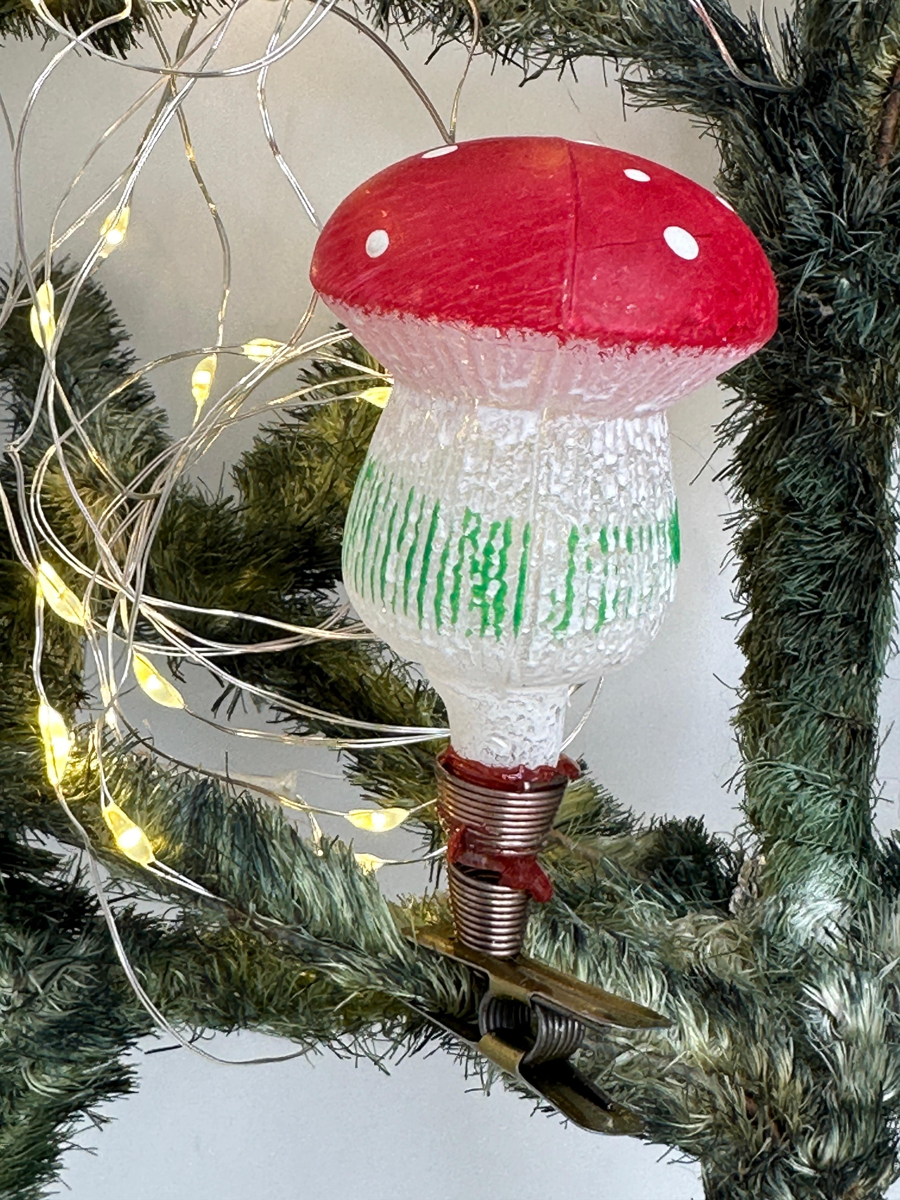 Rare Set of Twelve Mushroom Clip-On Christmas Ornaments Vintage, German, 1940s For Sale 1
