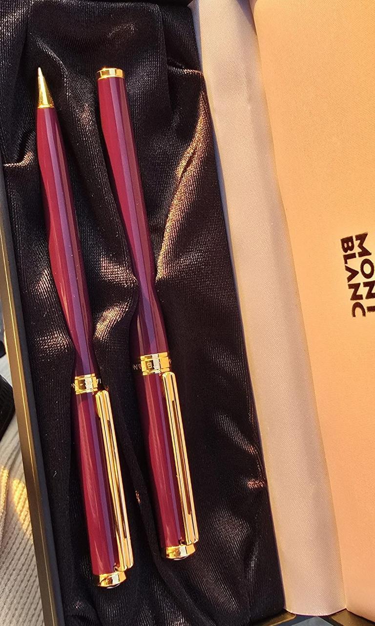 Rare Ensemble de Deux Montblanc Noblesse Oblige Red GT Stylo Plume et Stylo Mécanique en vente 1