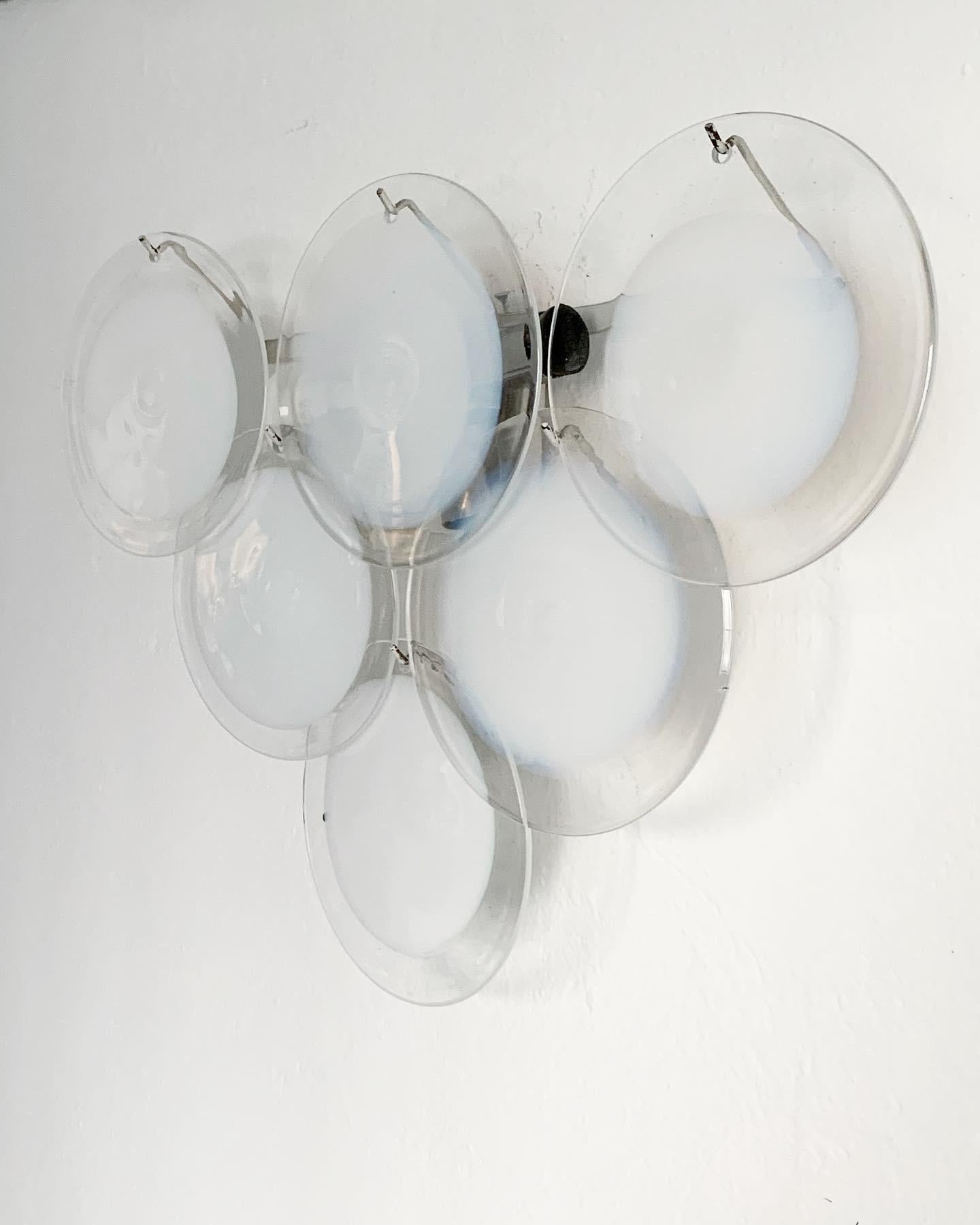 Rare ensemble de deux appliques en verre de Murano et un lustre suspendu de Gino Vistosi Bon état - En vente à Milano, IT
