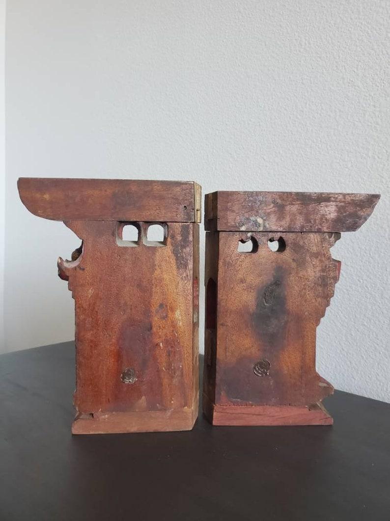 Wood Rare Set of Two Qing Dynasty Chinese Architectural Temple Brackets For Sale