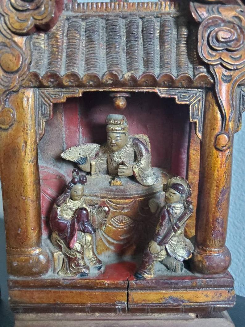 Asian Rare Set of Two Qing Dynasty Chinese Architectural Temple Brackets For Sale