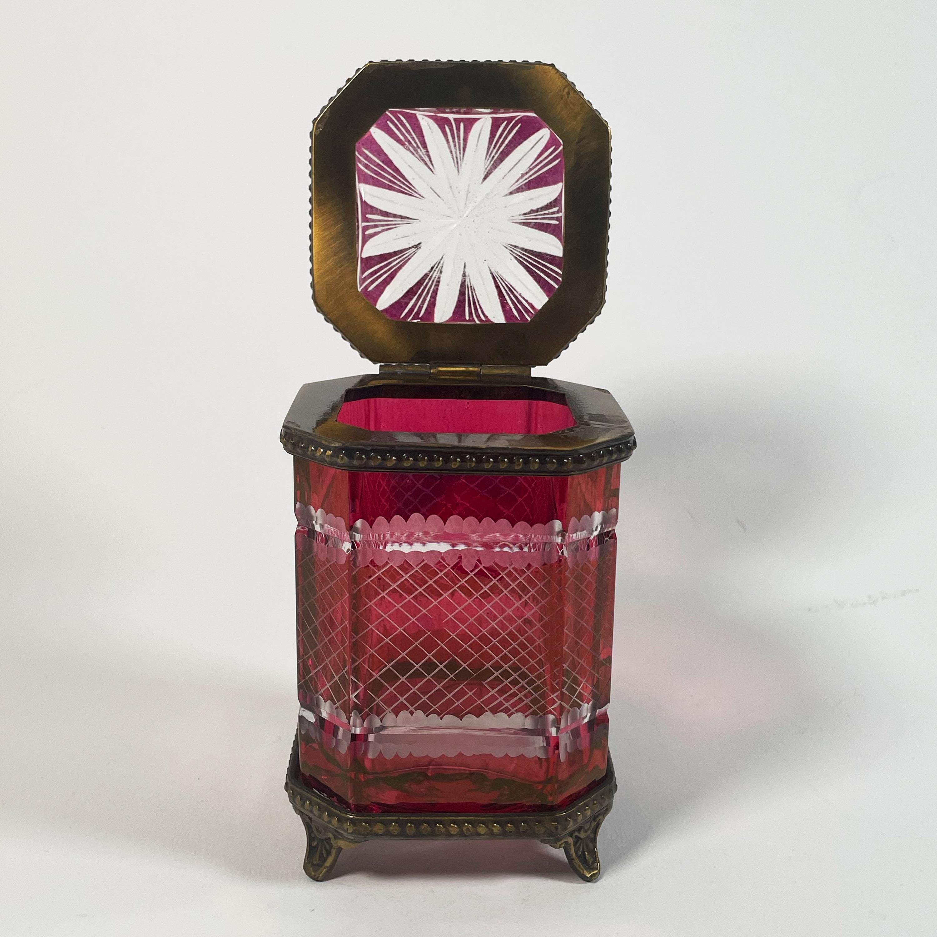 Rare Set of Two Red Cut Crystal Candy Boxes from the 1900s For Sale 1