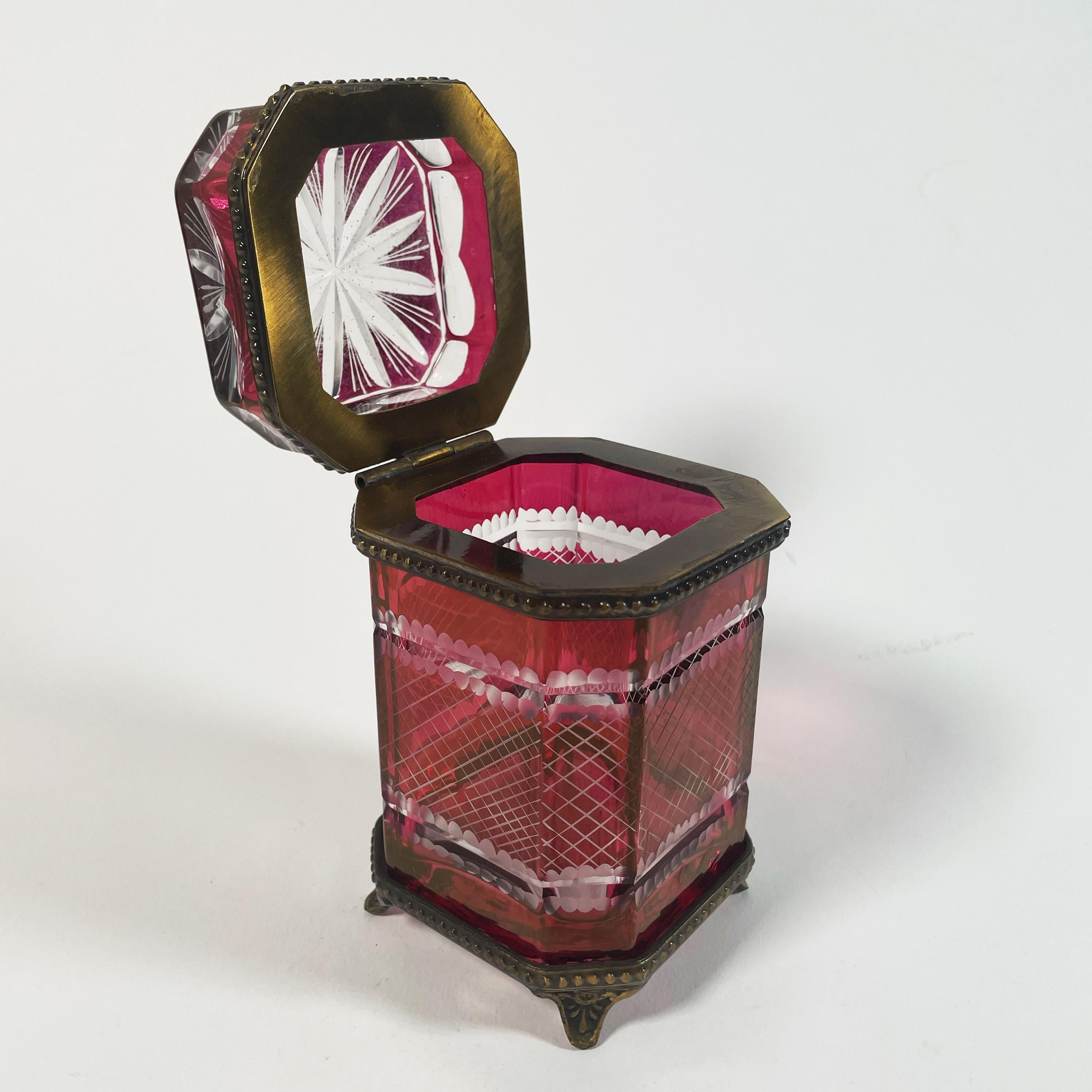 Rare Set of Two Red Cut Crystal Candy Boxes from the 1900s For Sale 2