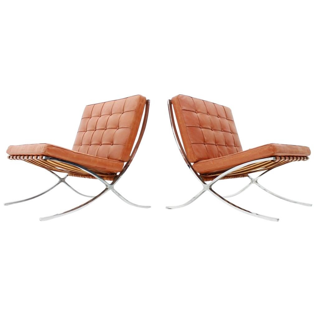 Rare Set of Two Screwed Barcelona Chairs Mies van der Rohe Knoll Int. 1955 -1958
