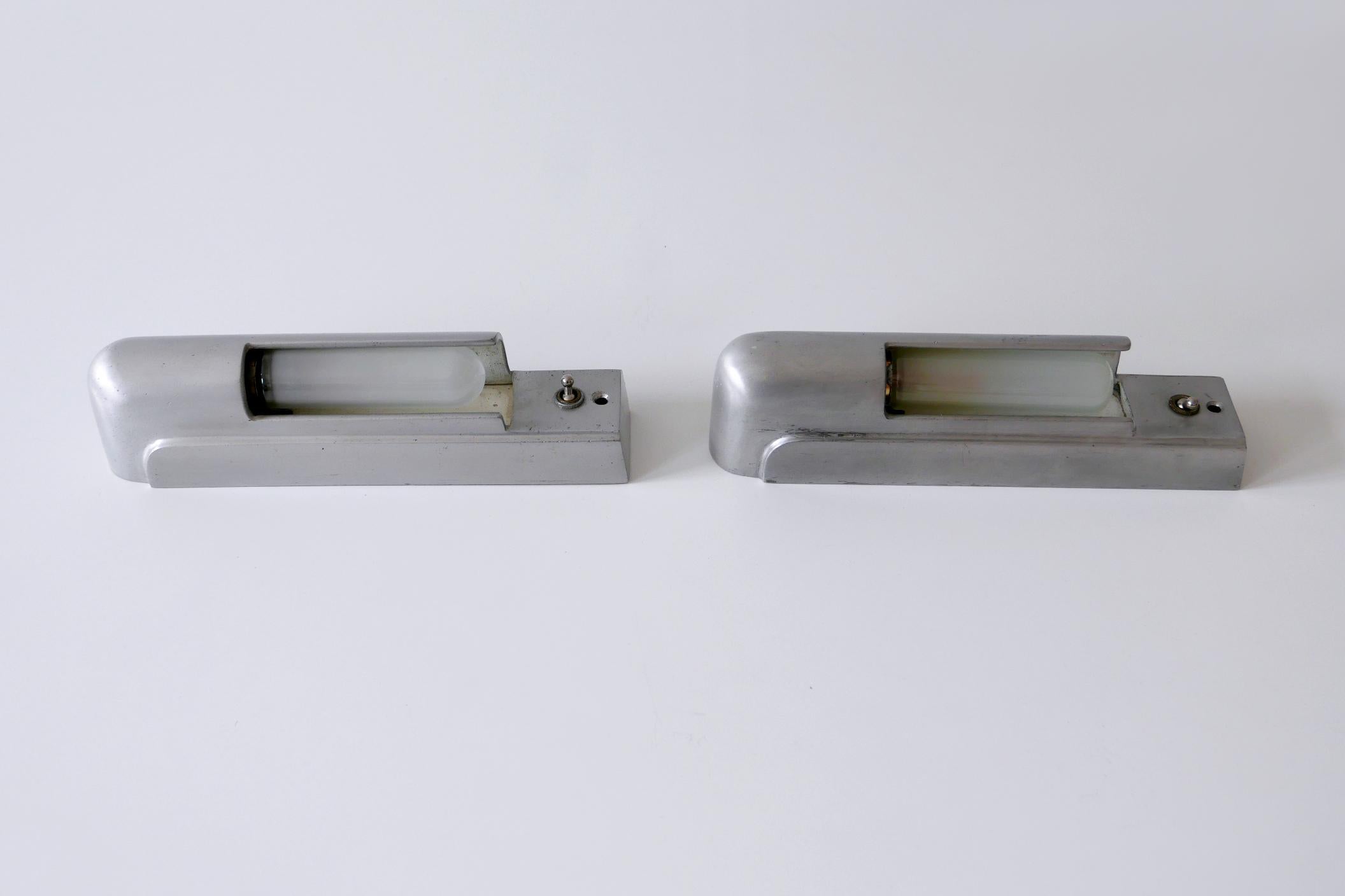 Rare Set of Two Streamline Cruise Ship Cabin Sconces by The Simes Co NY, 1930s For Sale 7