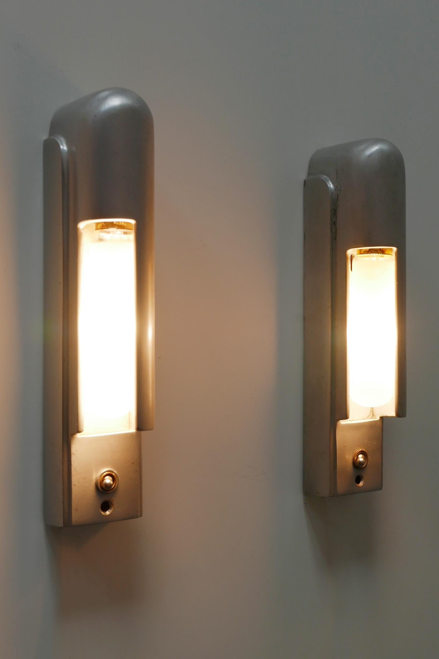 Mid-20th Century Rare Set of Two Streamline Cruise Ship Cabin Sconces by The Simes Co NY, 1930s For Sale