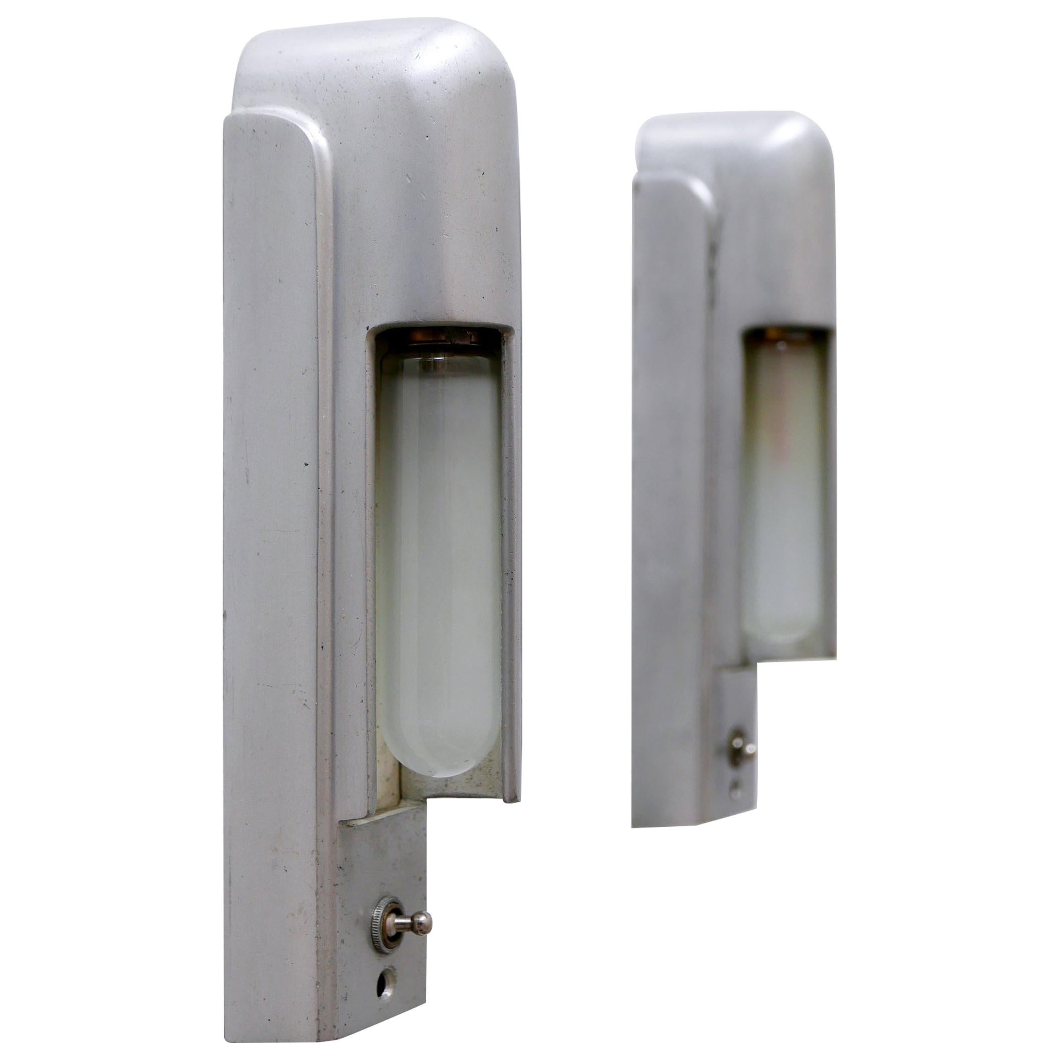Rare Set of Two Streamline Cruise Ship Cabin Sconces by The Simes Co NY, 1930s For Sale