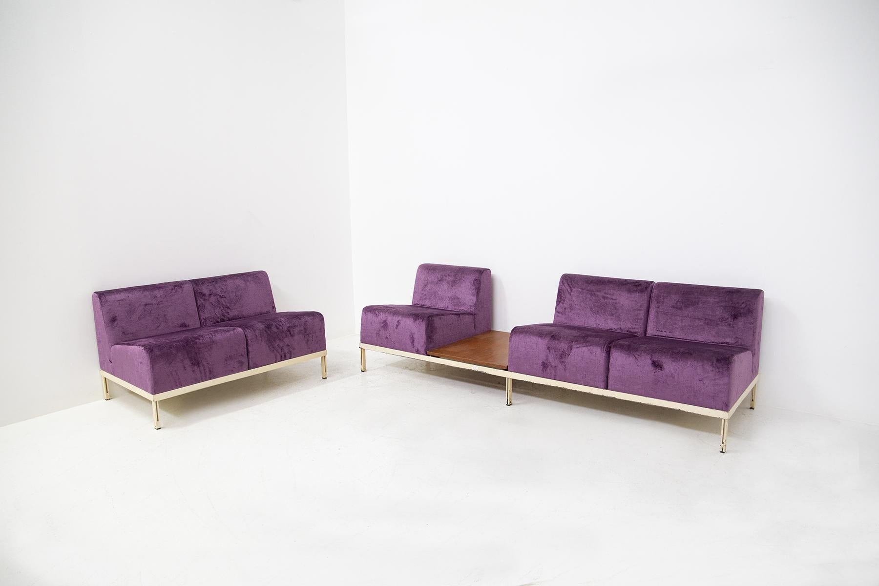 Rare Set of Vintage Sofas by Gianfranco Frattini in Purple Velvet For Sale 4