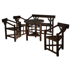 Raro conjunto de mesa, banco y sillas de madera de nogal de Karoly Lingel