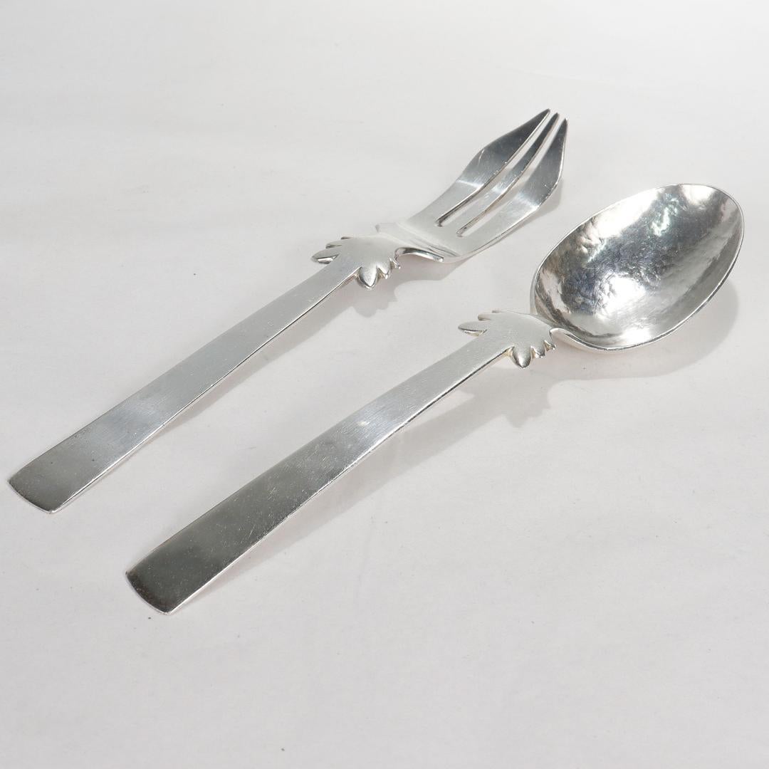Rare Set of William Spratling Sterling Silver Fork & Spoon Salad Servers In Good Condition For Sale In Philadelphia, PA