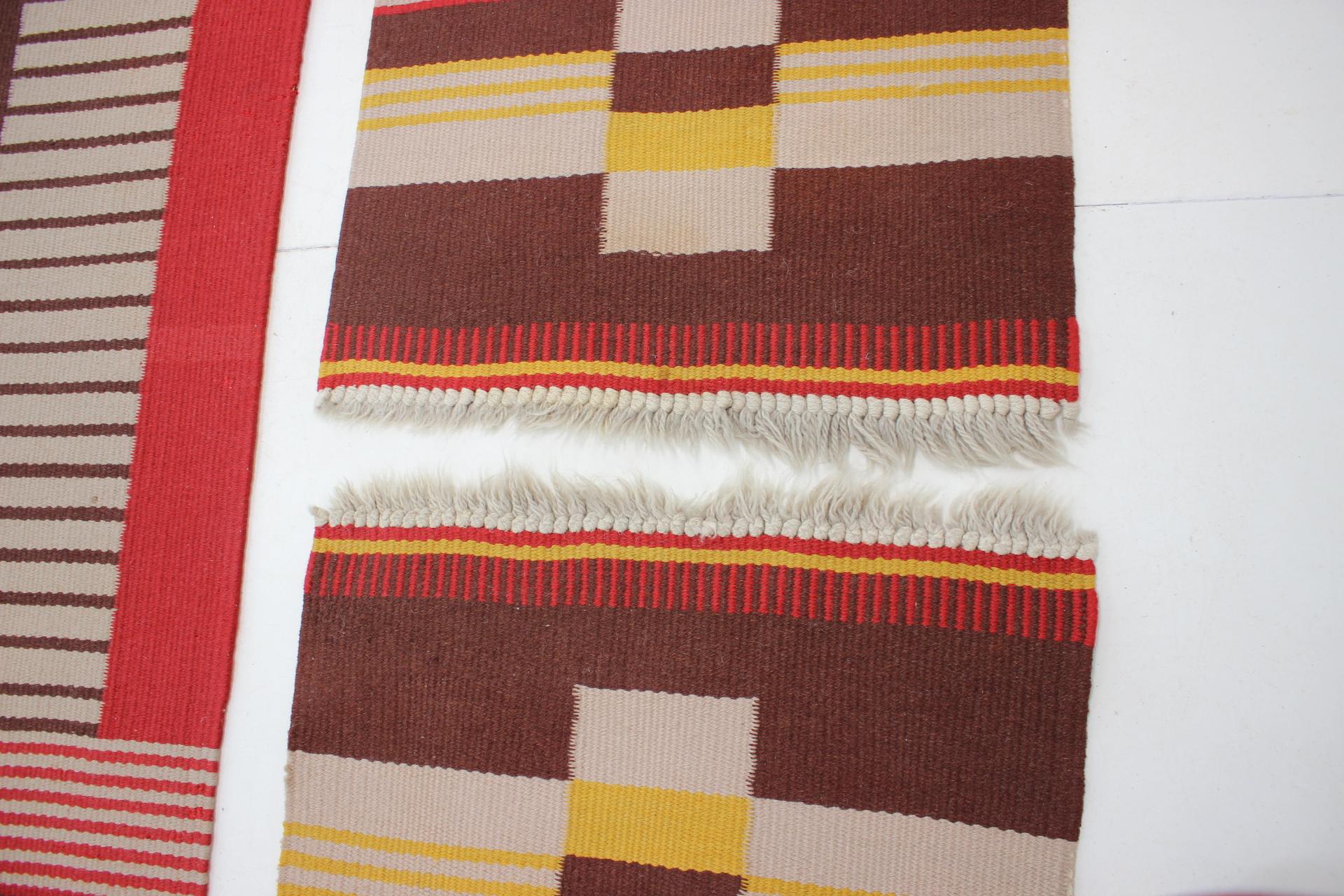 Seltener Satz von drei geometrischen Wollteppichen, entworfen von Antonín Kybal, 1940er Jahre (Wolle) im Angebot