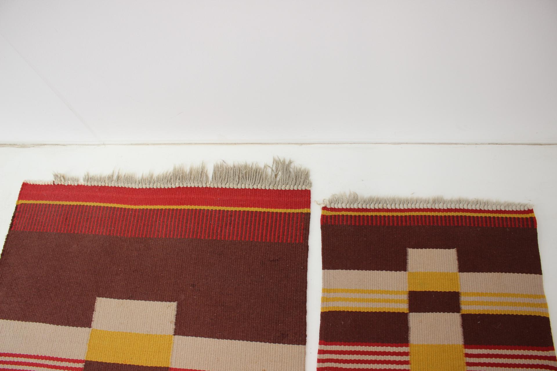 Rare Set Three Geometric Wool Rugs Designed by Antonín Kybal, 1940s For Sale 2