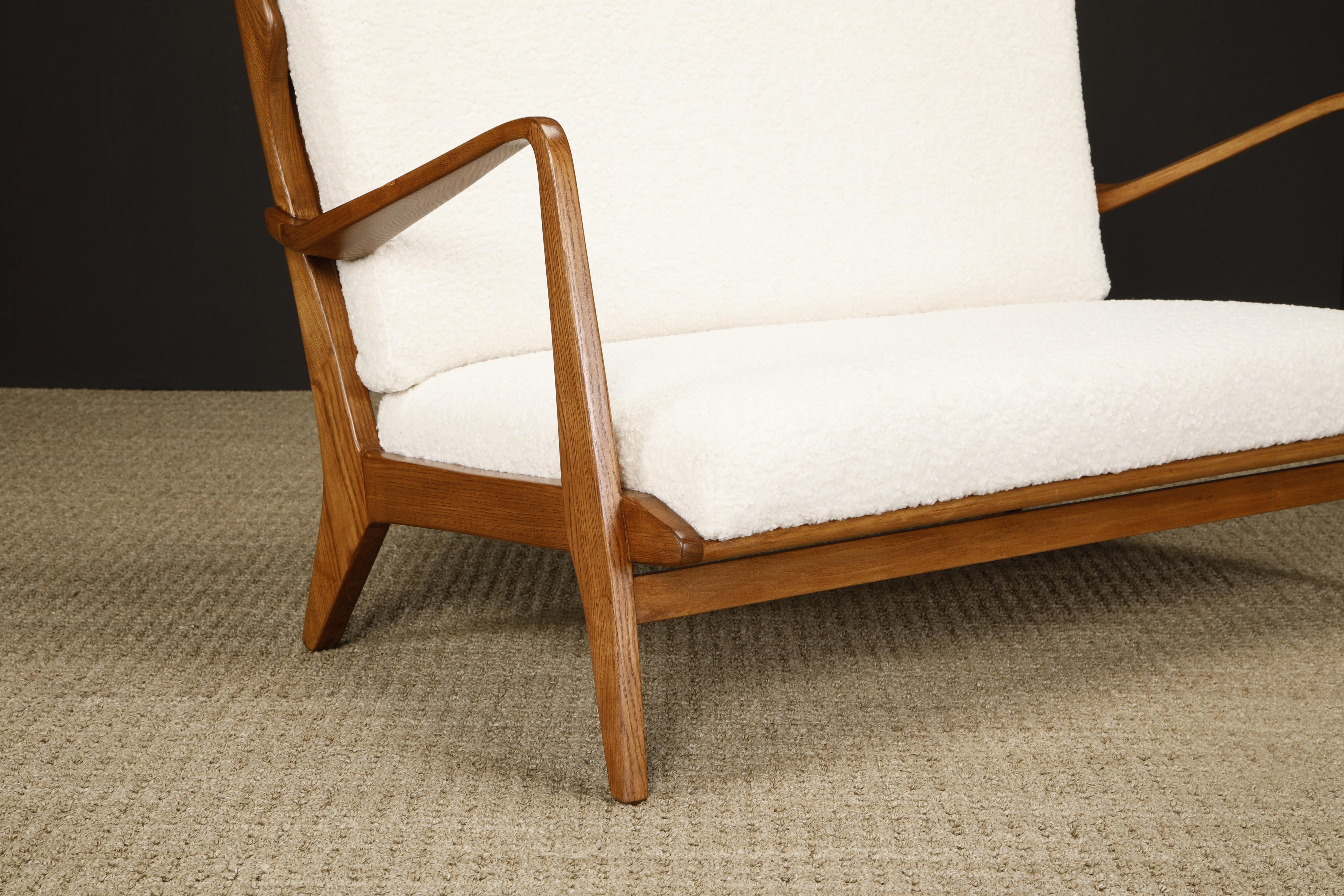 Bouclé Rare Settee by Gio Ponti for Cassina, Refinished and Reupholstered, Italy 1950s For Sale