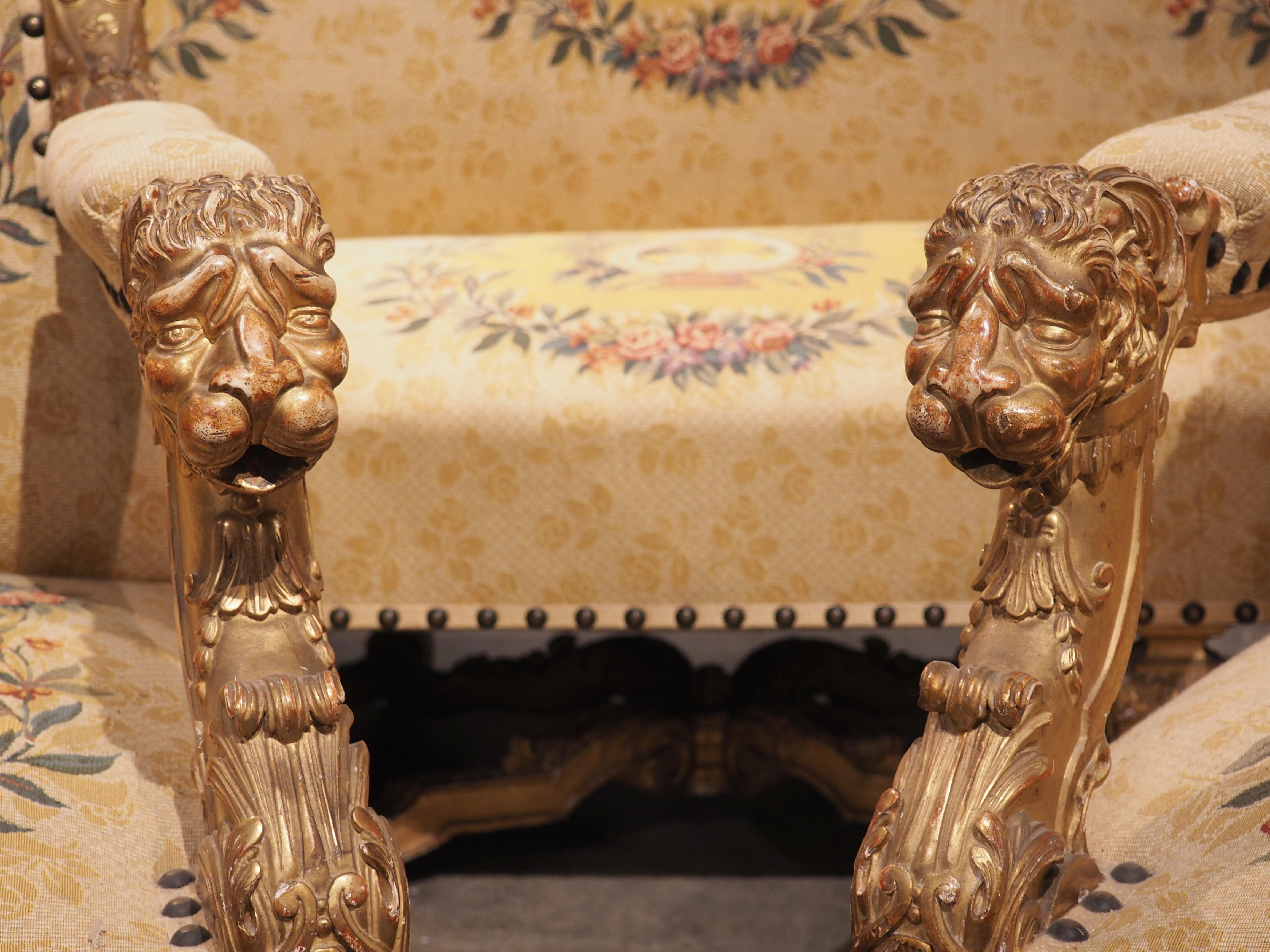 Seltene siebenteilige Salon-Suite aus vergoldetem Holz im Louis XIV.-Stil aus Frankreich, um 1880 im Angebot 3