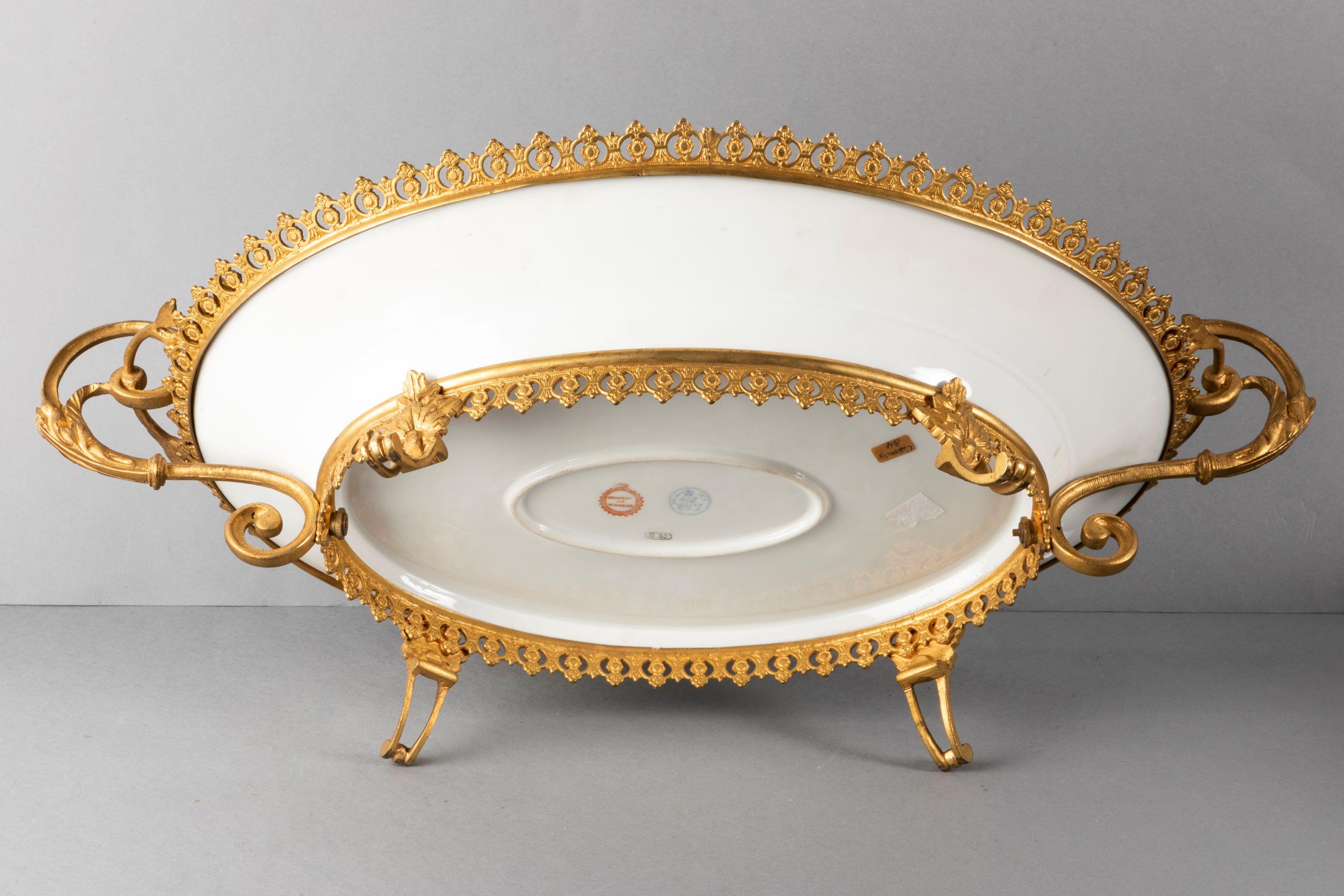 Rare Sevres, Gilded Bronze Dish, Gallant Scene, Chateau des Tuileries circa 1840 For Sale 1