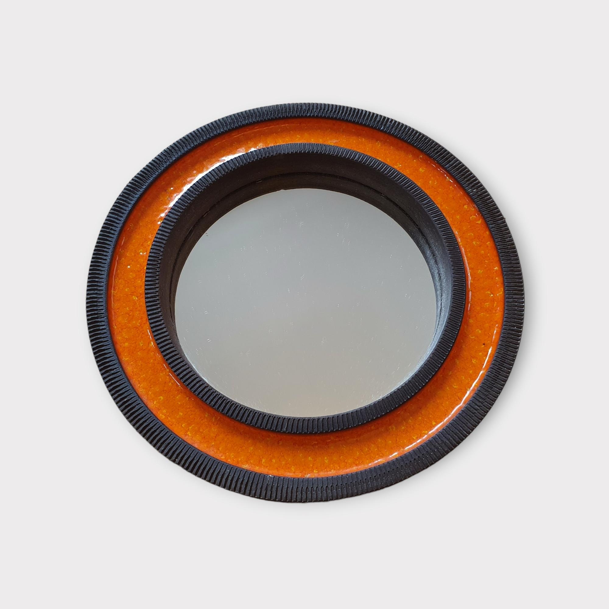 Rare sextet of round Erik Reiff ceramic mirrors  For Sale 3