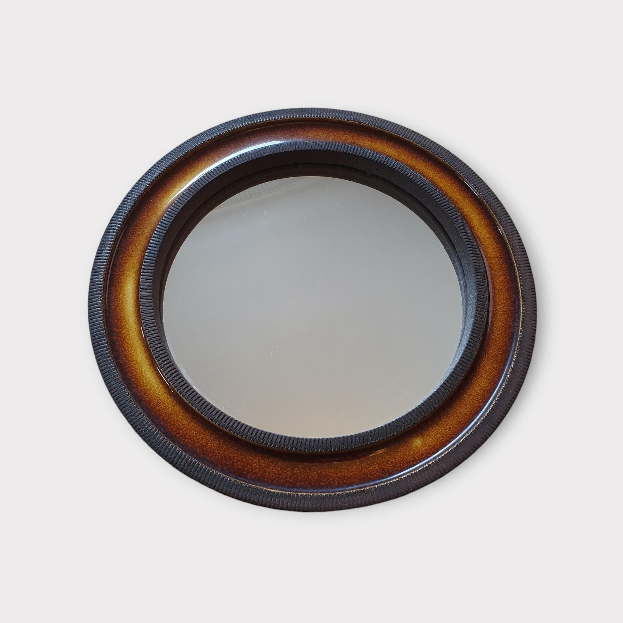 Rare sextet of round Erik Reiff ceramic mirrors  For Sale 2