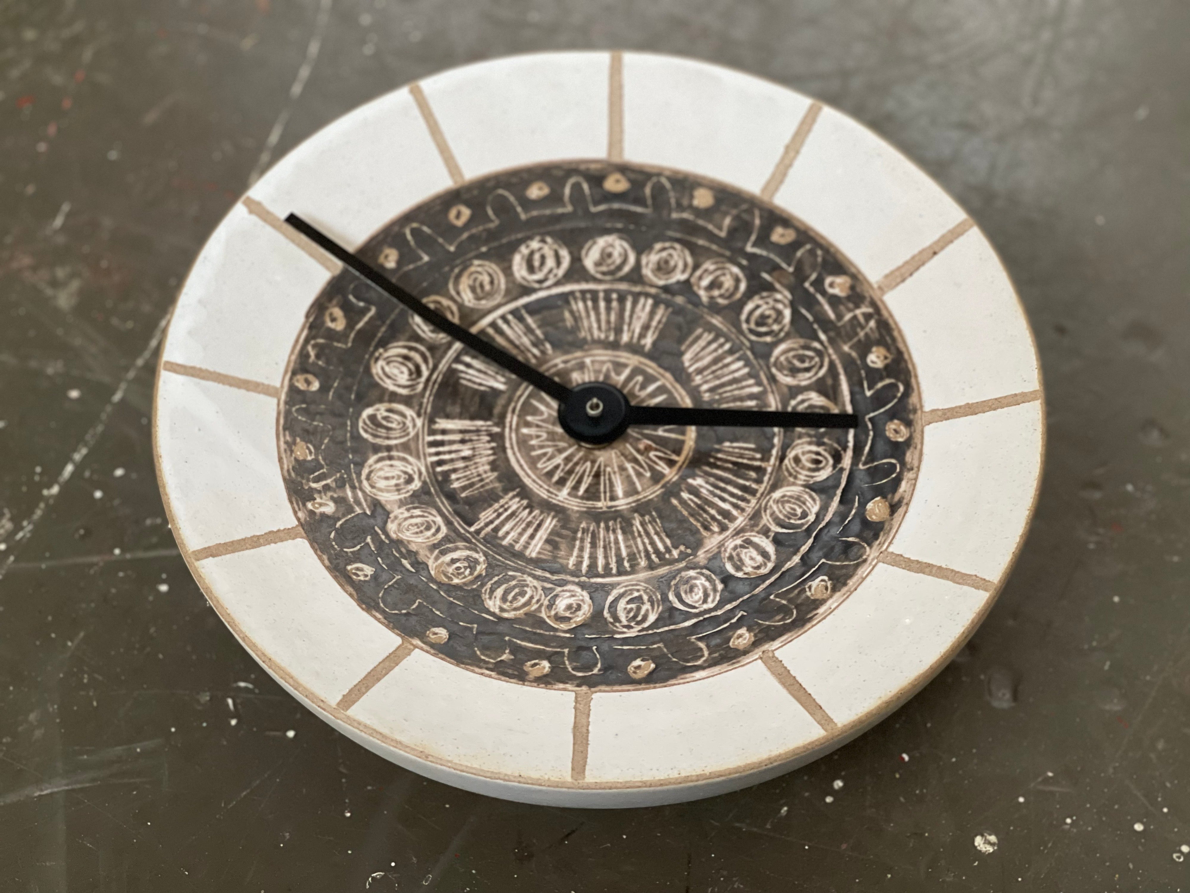 clockface crisps