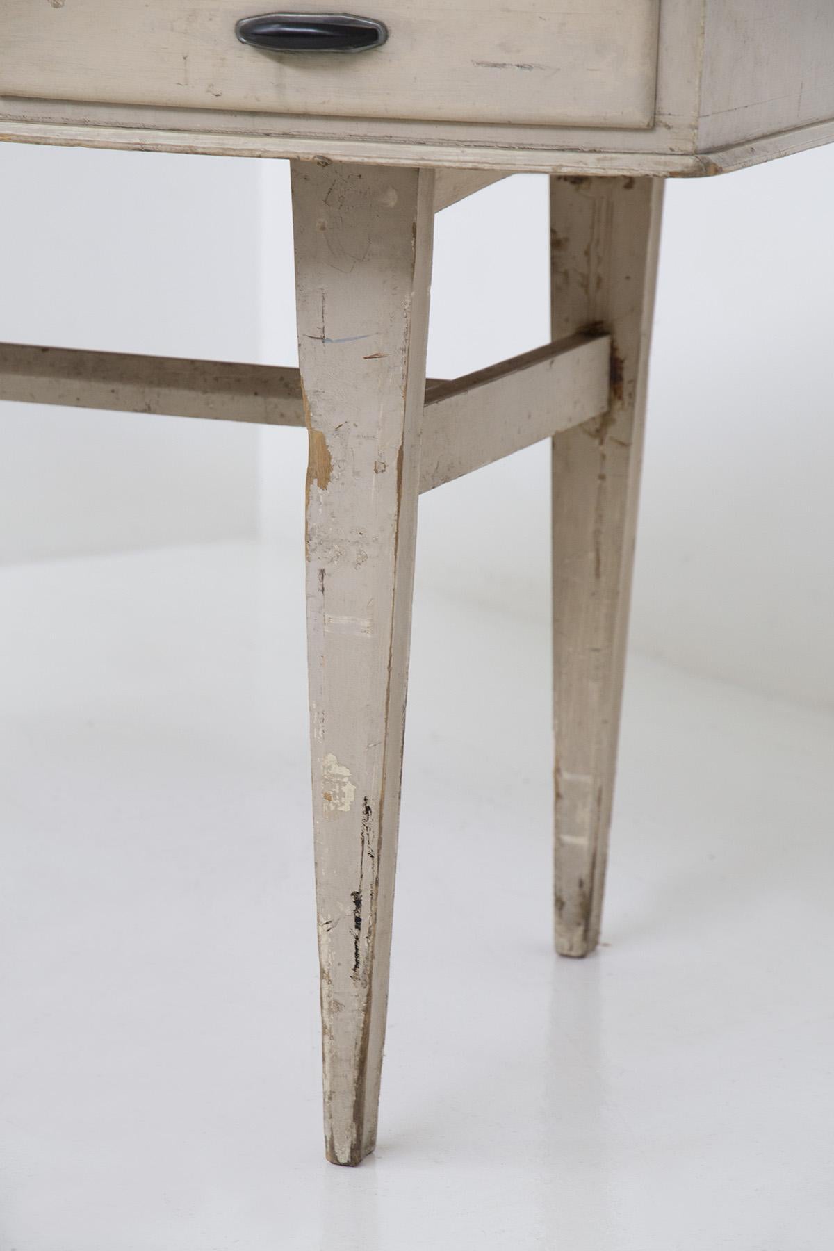 Rara scrivania shabby chic in wood chiaro In condizioni buone in vendita a Milano, IT