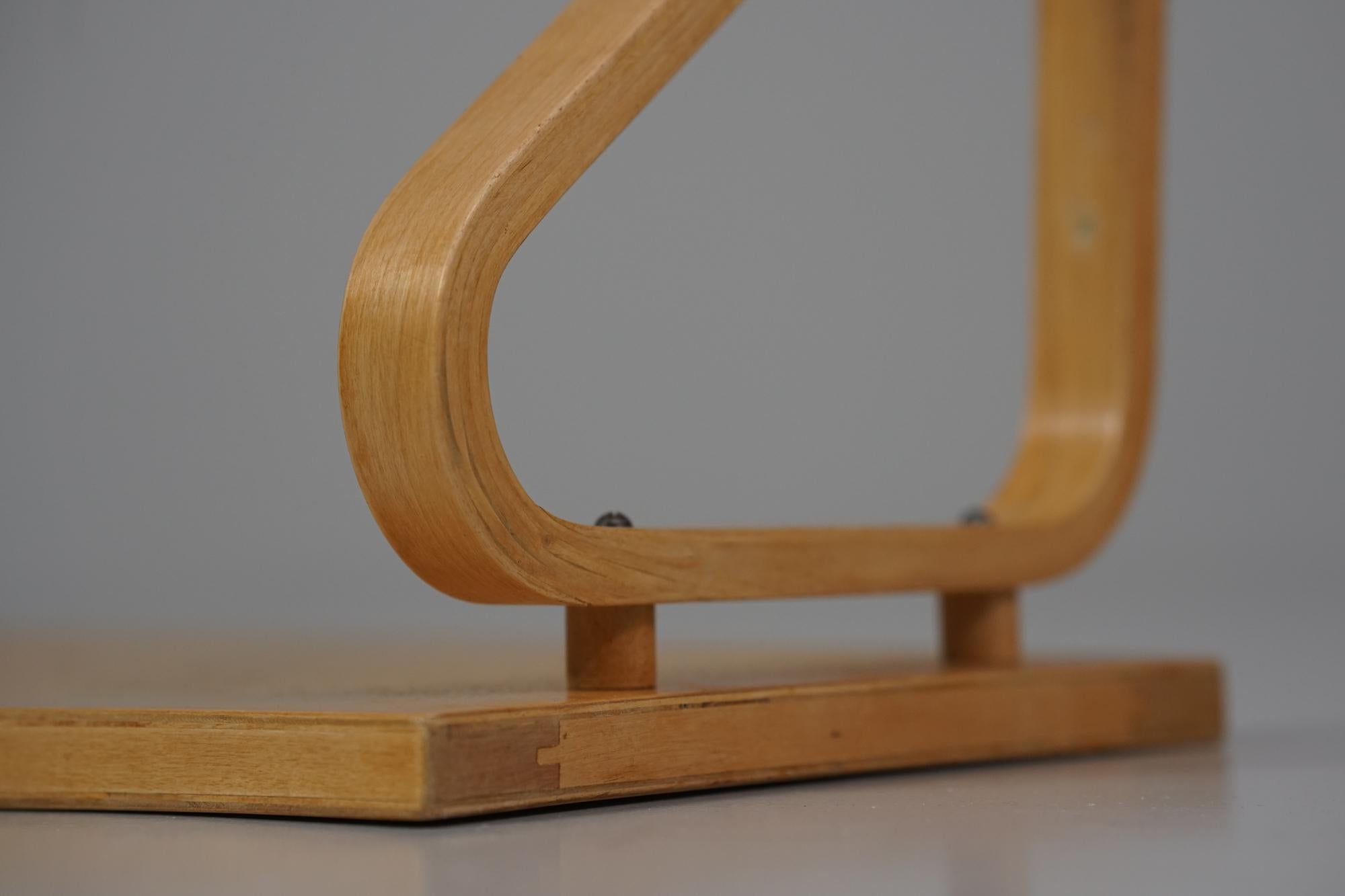 Rare Shelf, Alvar Aalto, Oy Huonekalu- ja Rakennustyötehdas Ab, 1950s In Good Condition For Sale In Helsinki, Uusimaa