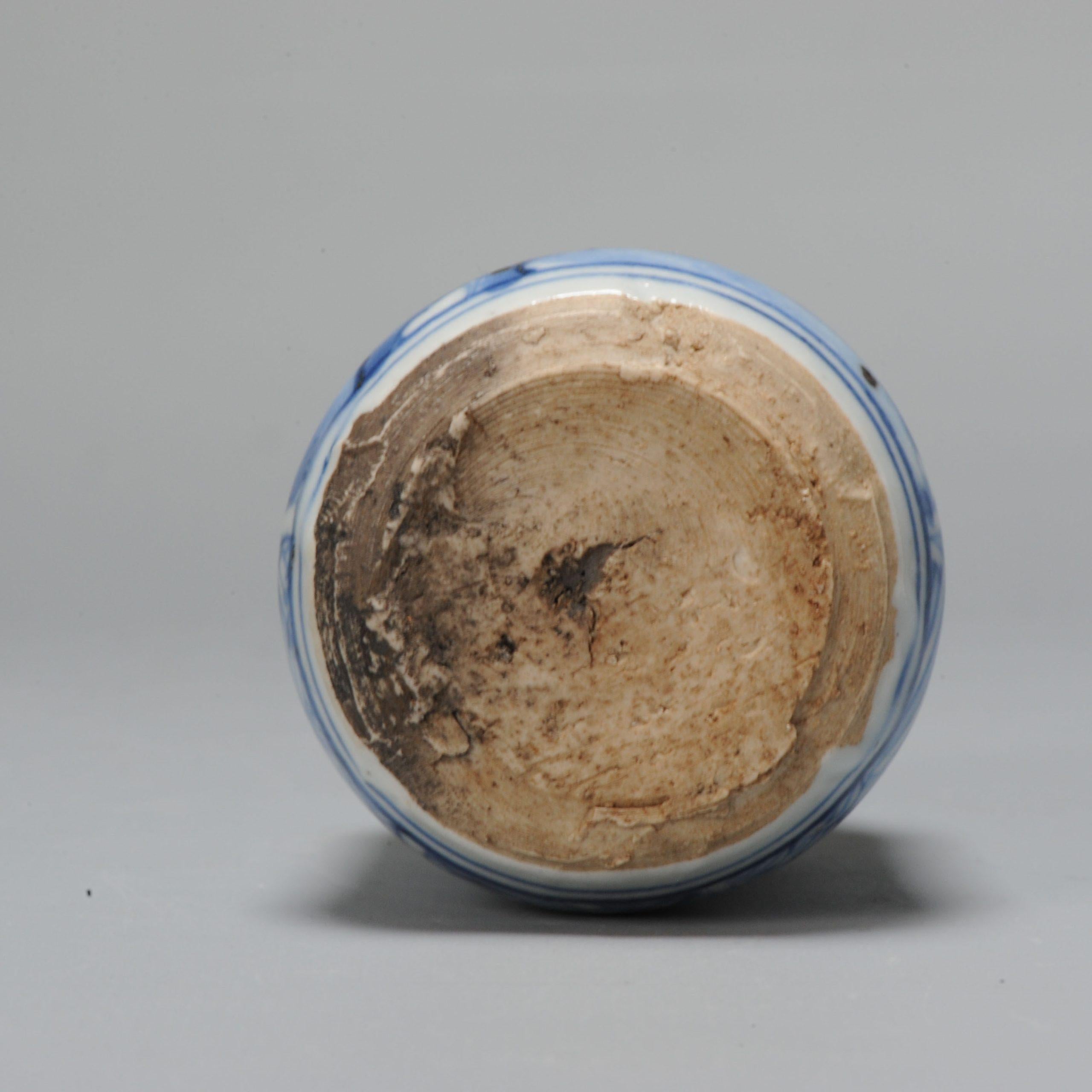 Seltenes japanisches kleines Teegefäß aus Porzellan im Shonzui-Stil der Edo-Periode, ca 1630-1670 im Zustand „Gut“ im Angebot in Amsterdam, Noord Holland